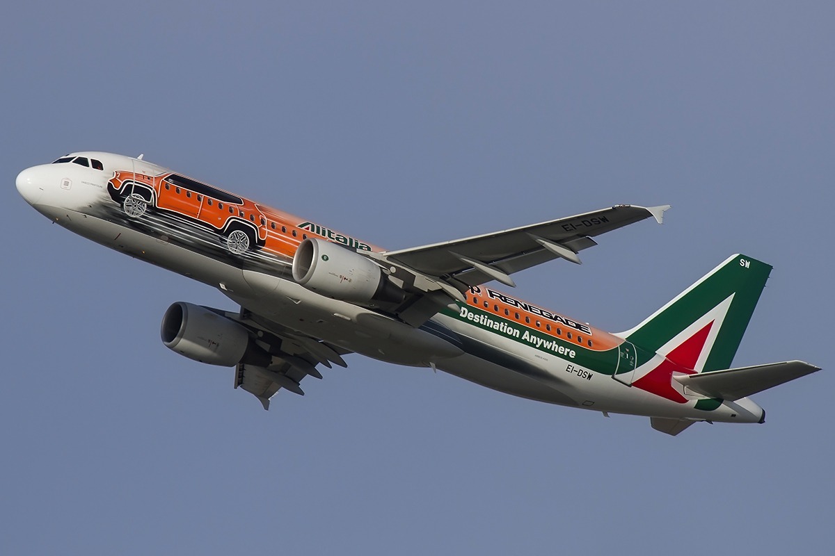 Alitalia a20-216