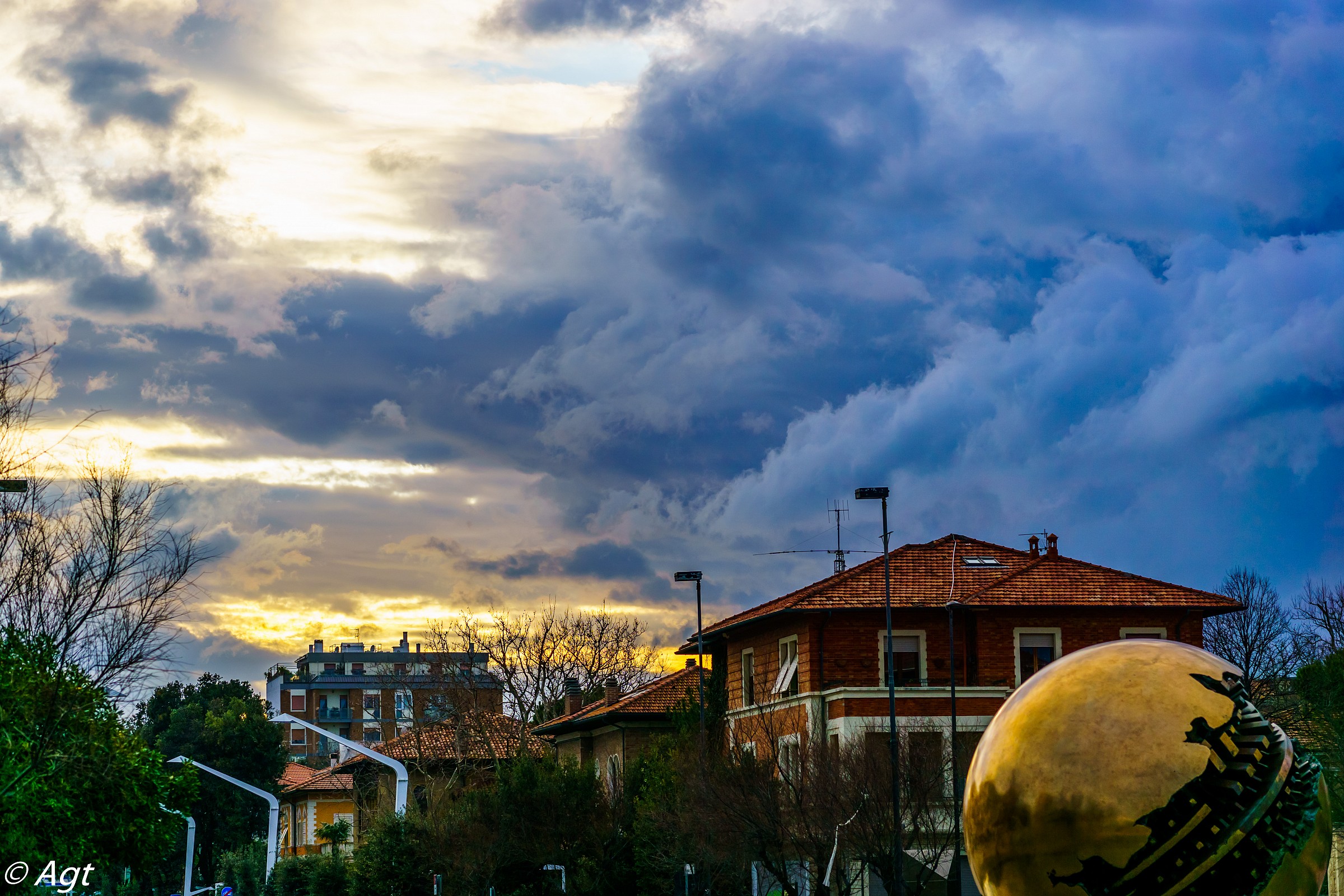 cielo d'inverno con palla