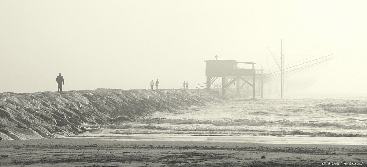 Tutto avvolge, tutto annulla