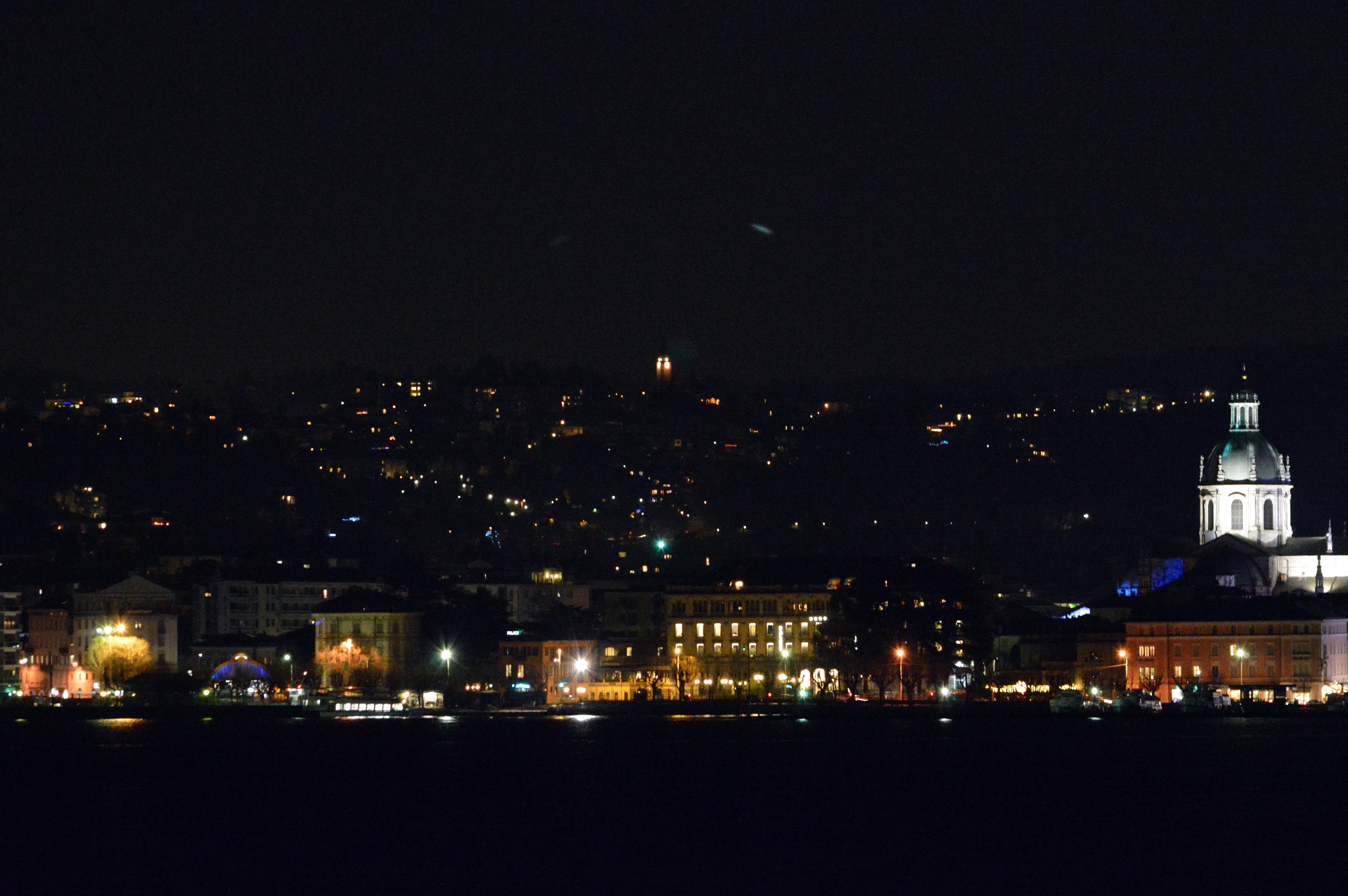 Como by night