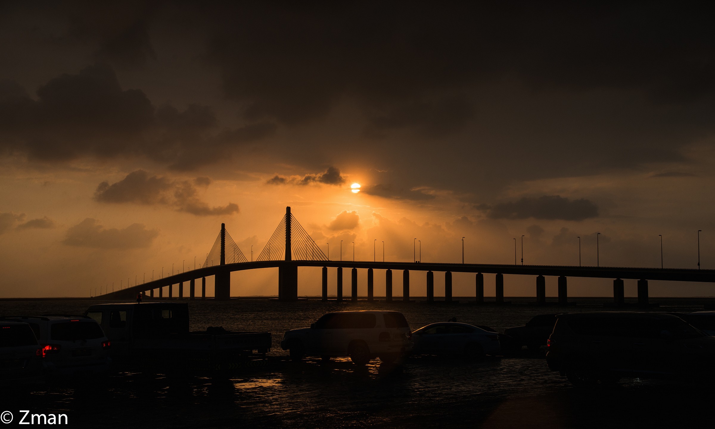 Tramonto, pioggia e fango