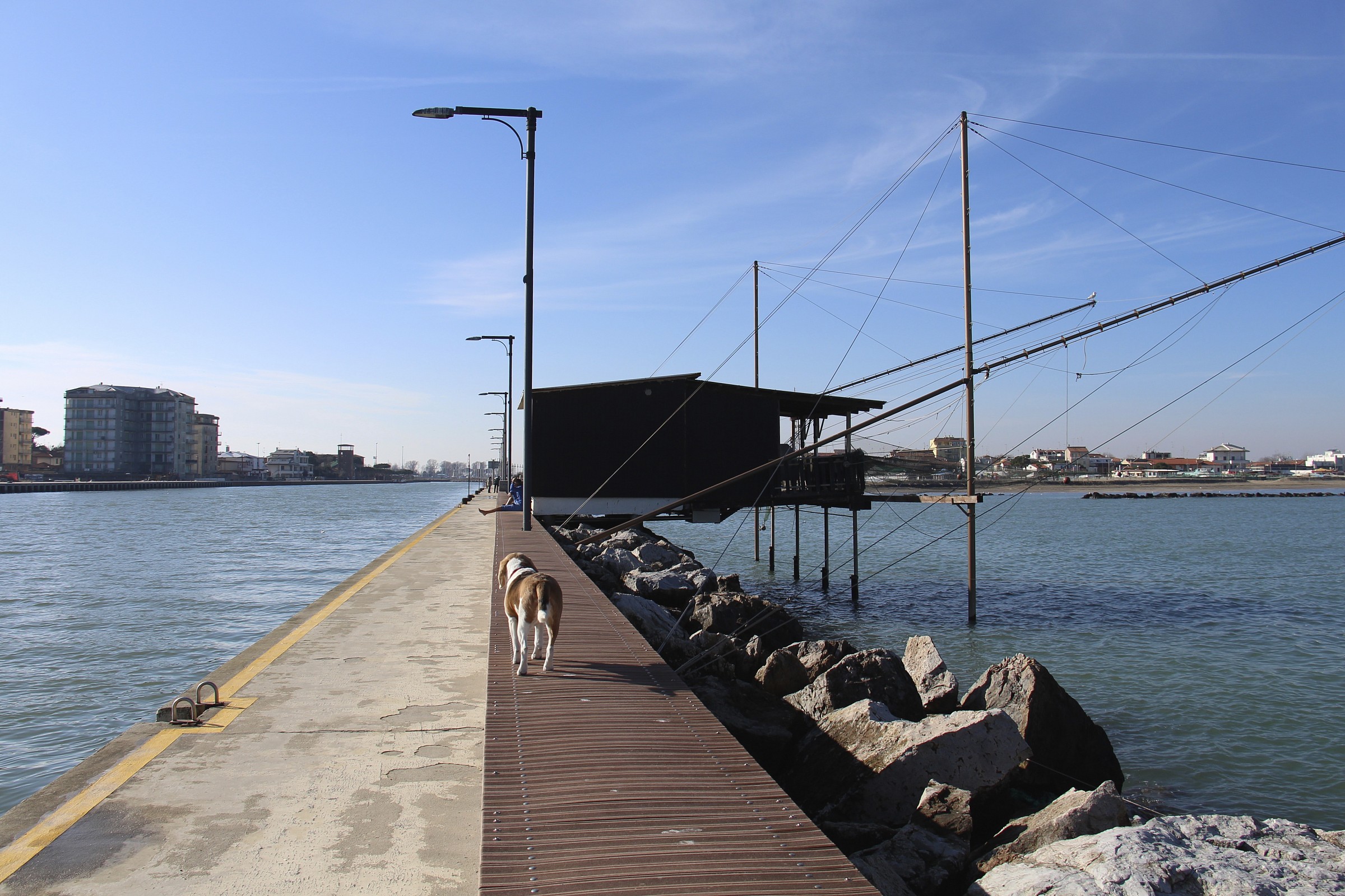 La passeggiata sul porto