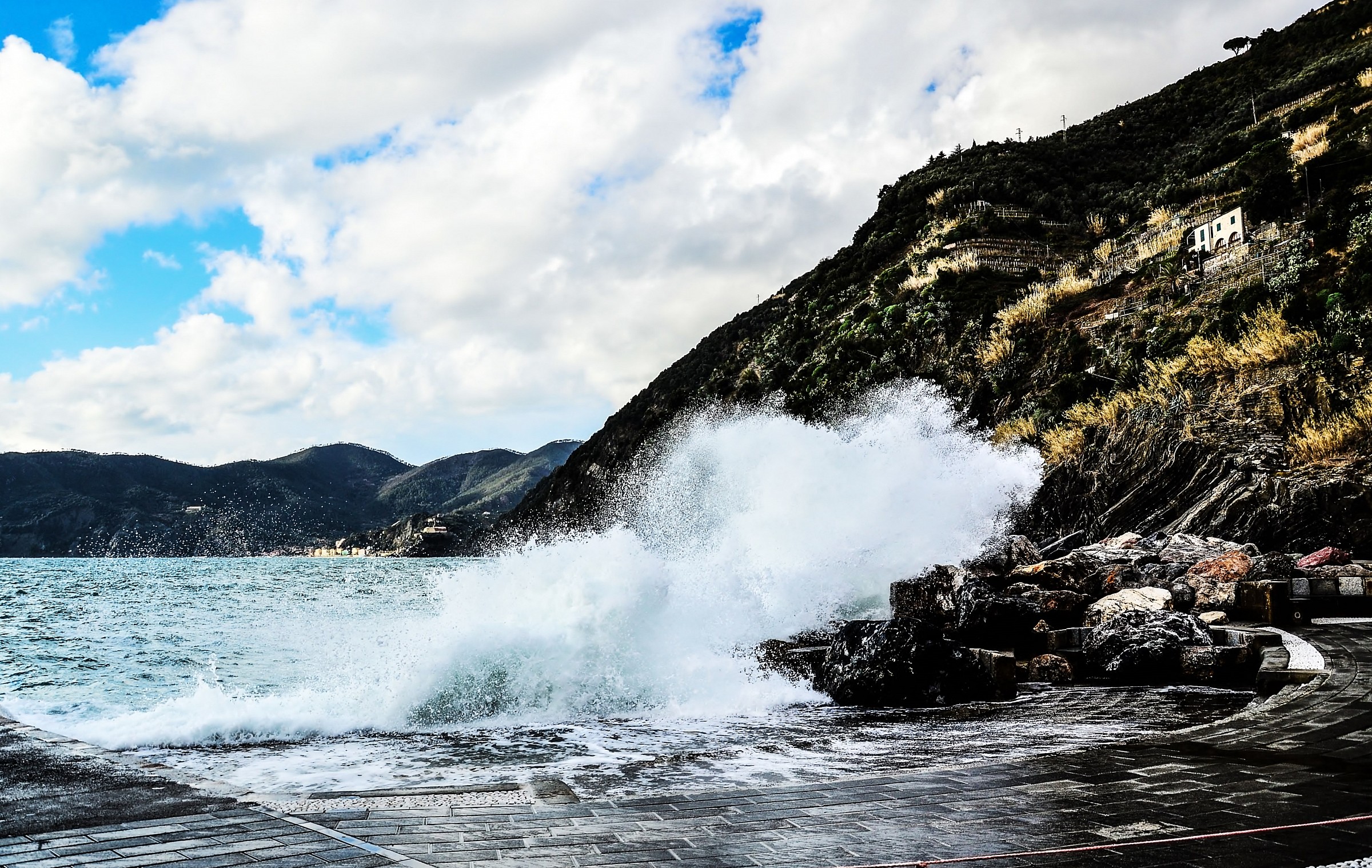 vernazza-mareggiata2