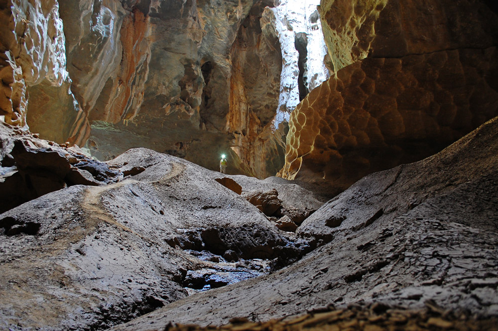Cave Andrafiabe (Madagascar)