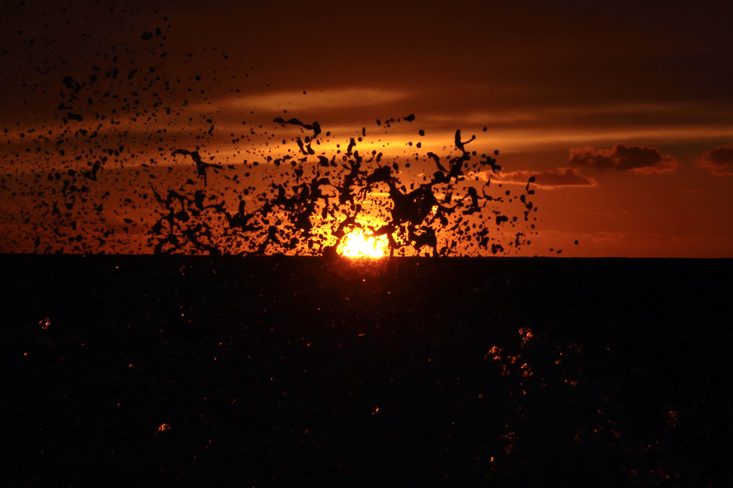 Mareggiata VS Tramonto