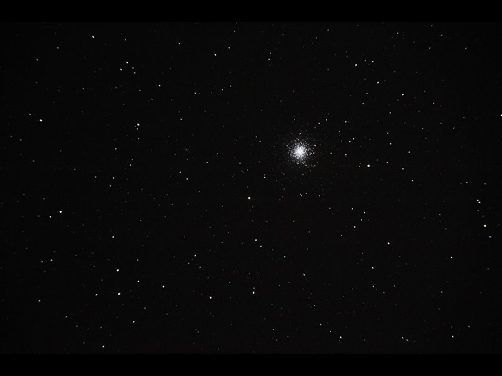 Great globular cluster M13 in Hercules.