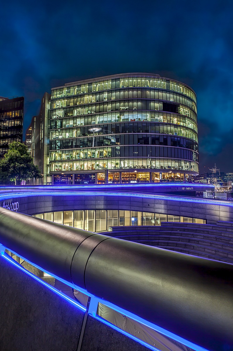 London City Hall Details