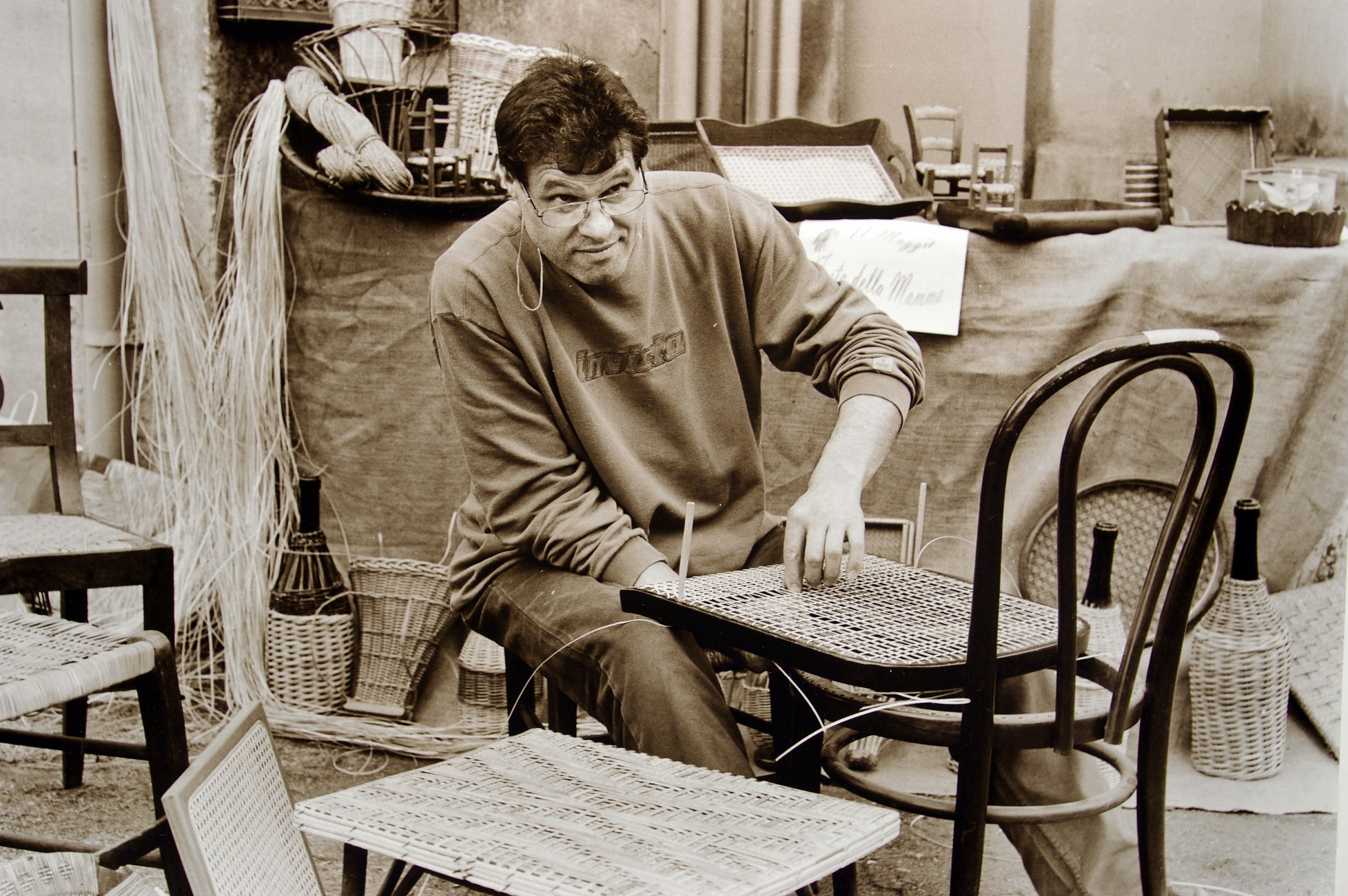 the mender of chairs.