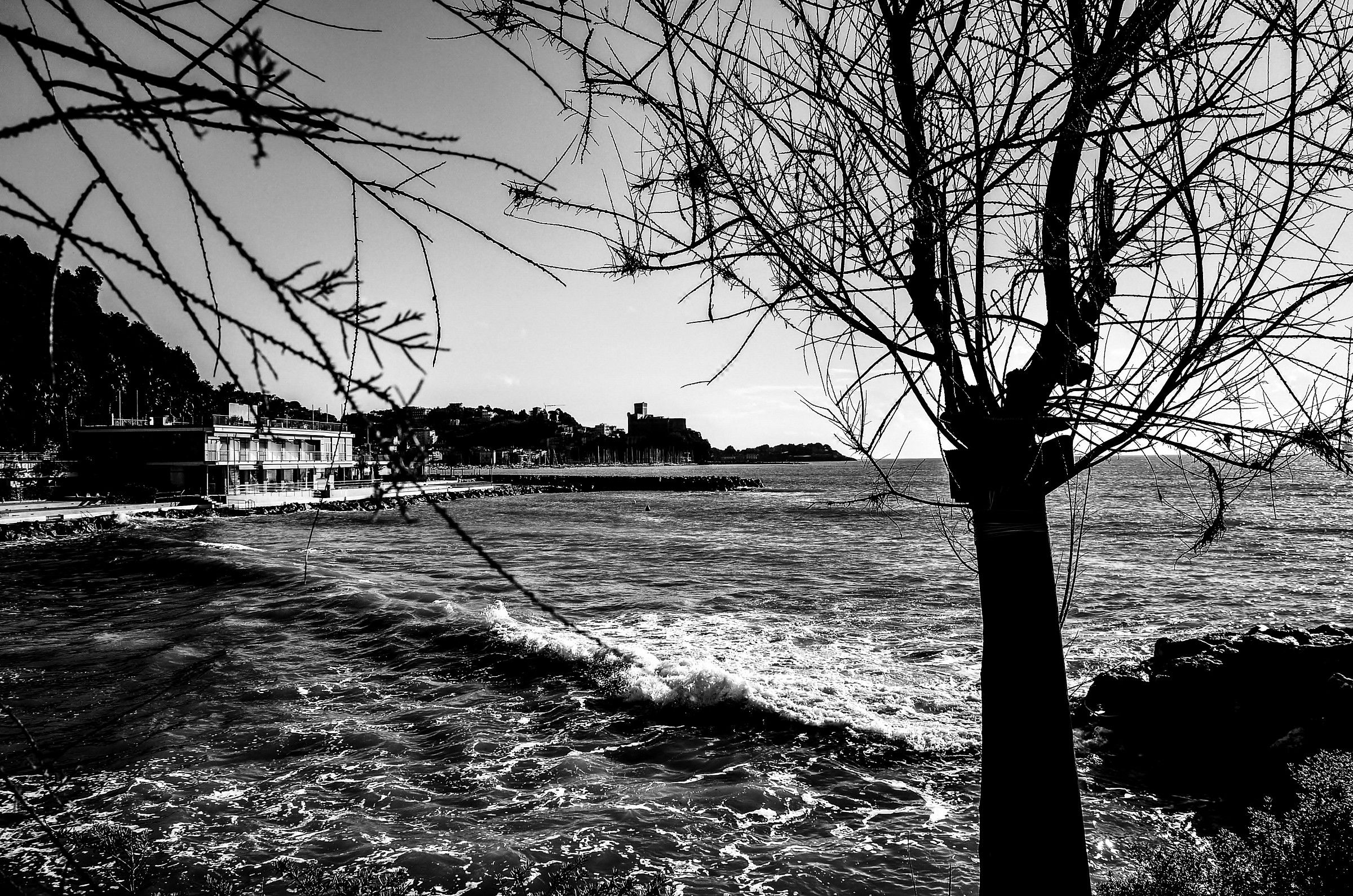 il castello di lerici da san terezo