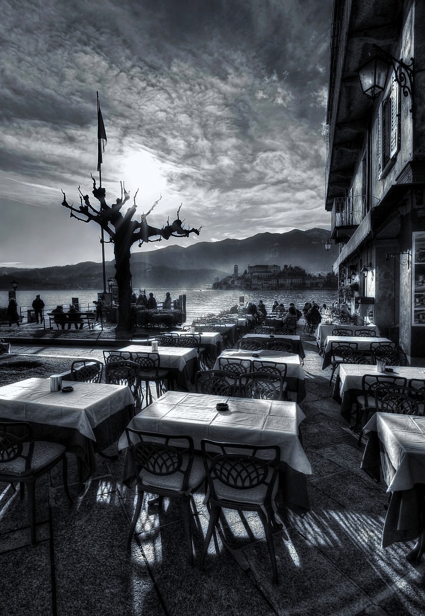 A quiet Sunday in Orta