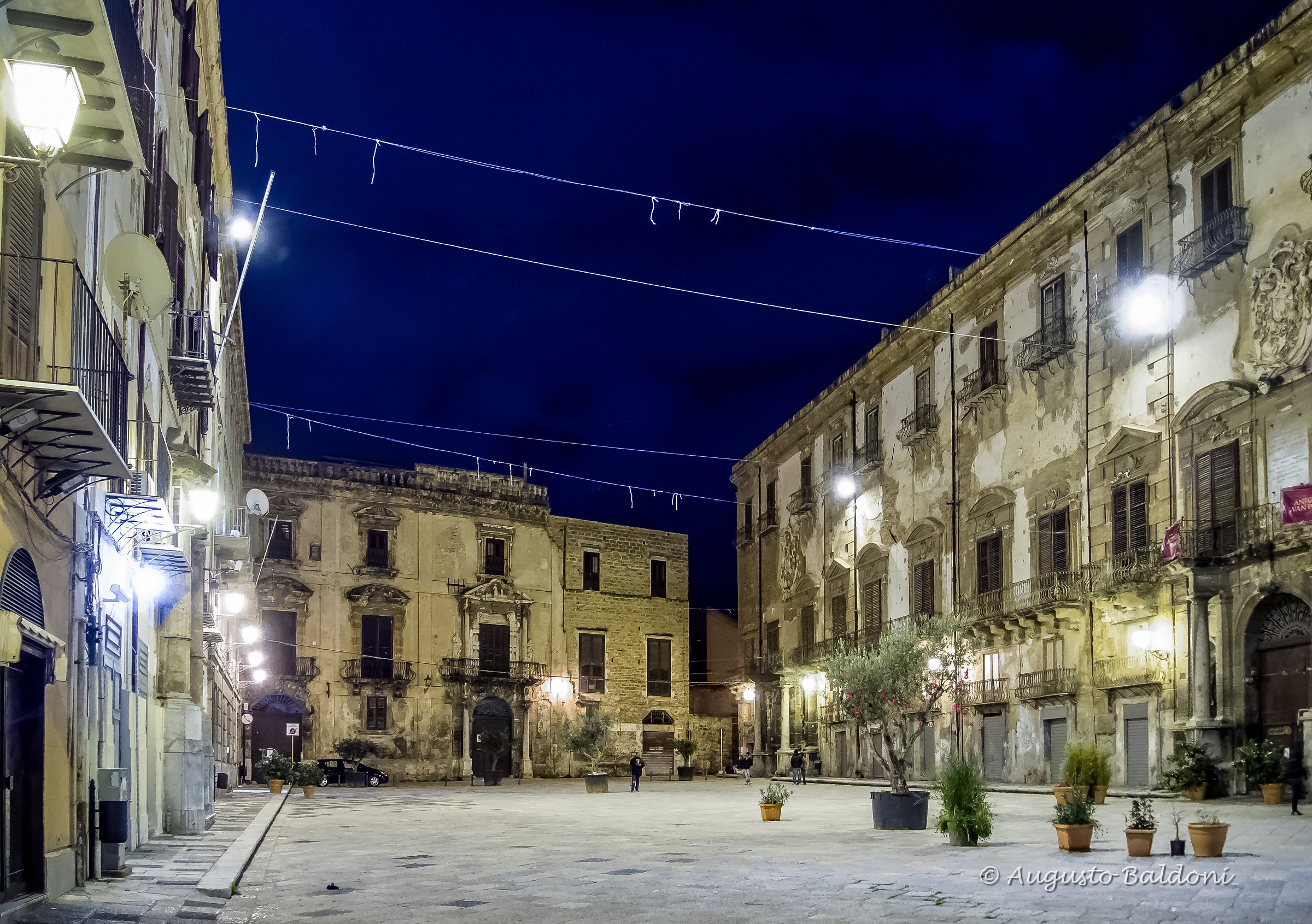 Palermo - Piazza Bologni