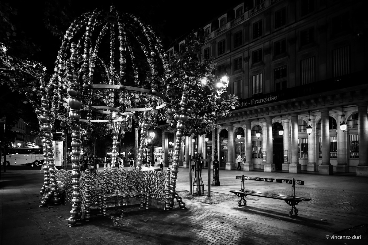 The shrine of night owls