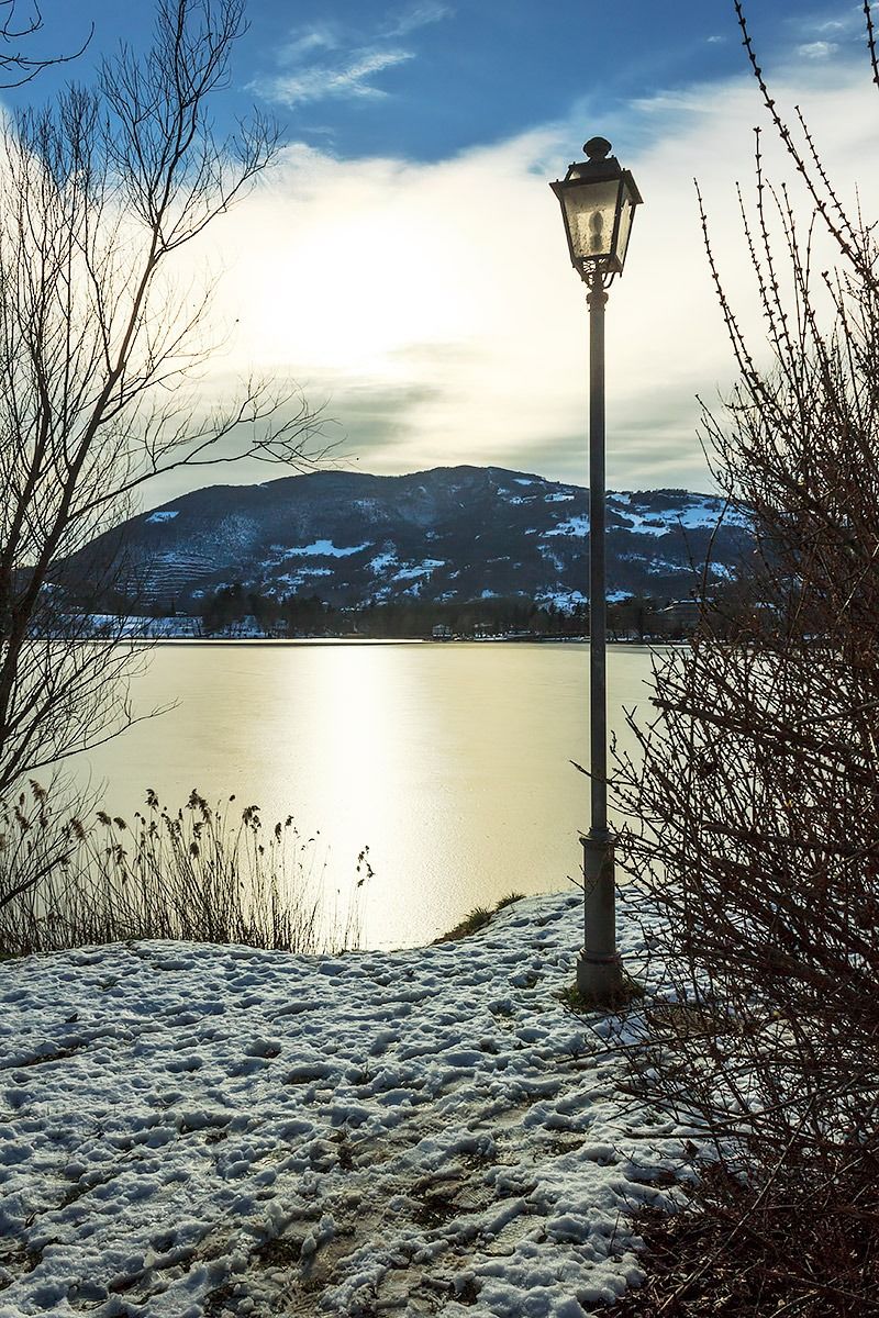 Artificial Light - Natural Light