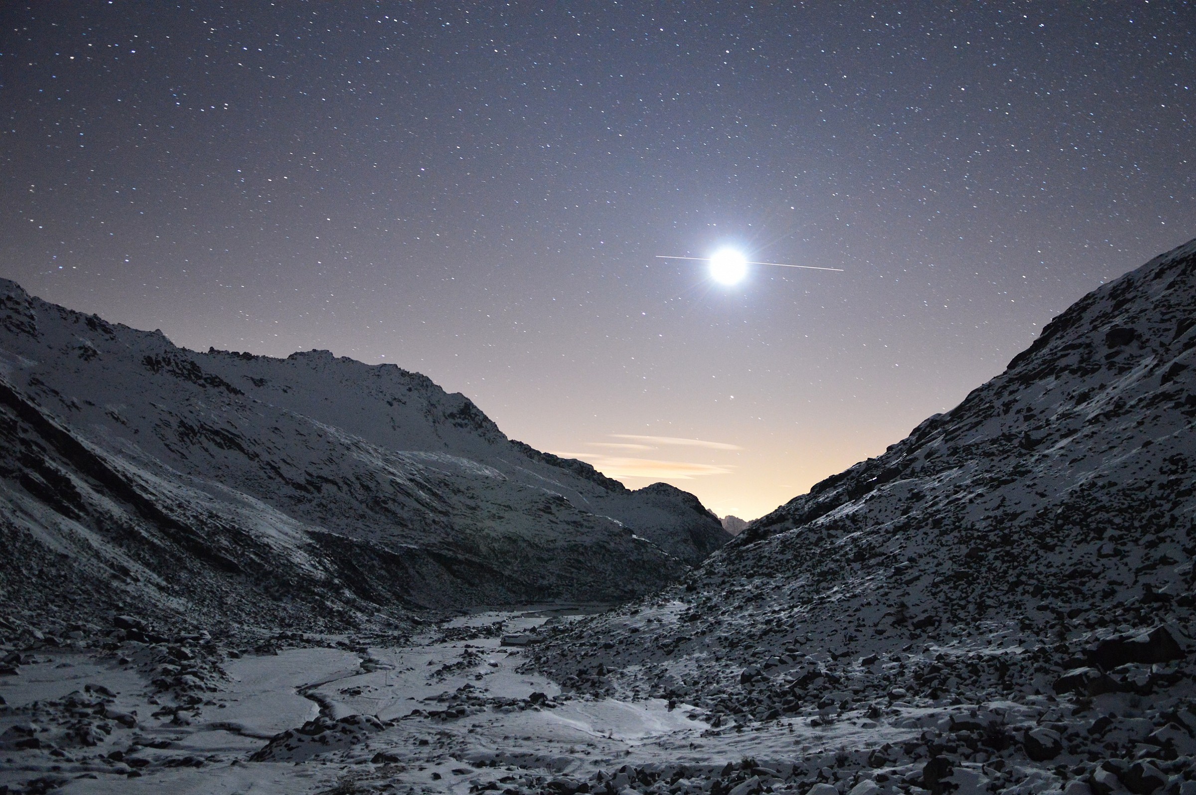 Starry above the Adamello