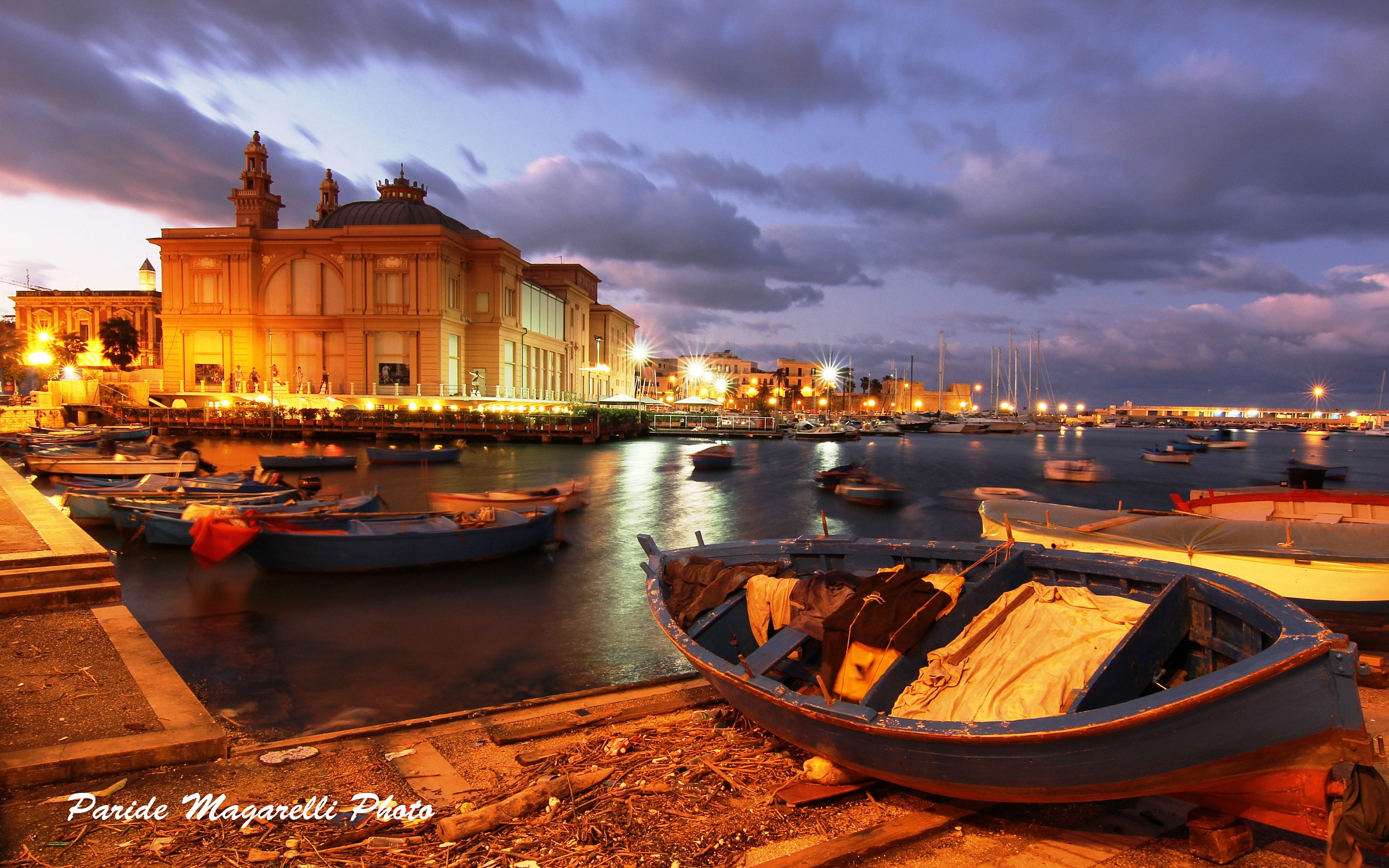 Bari - Teatro Margherita and the old port