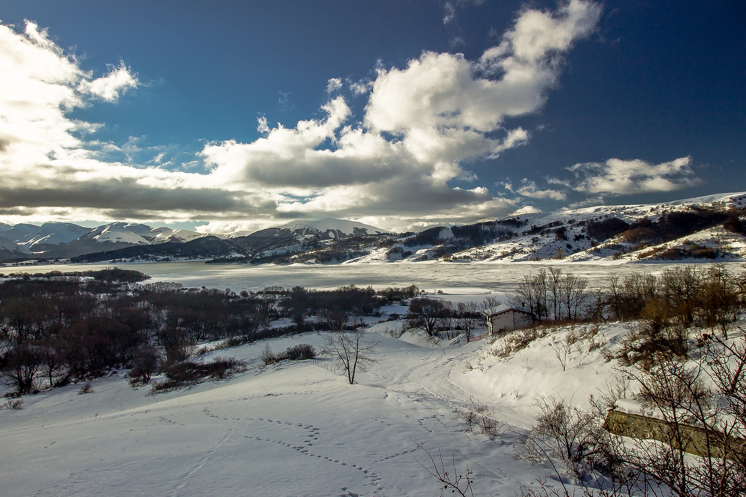 Lake Campotosto (aq)