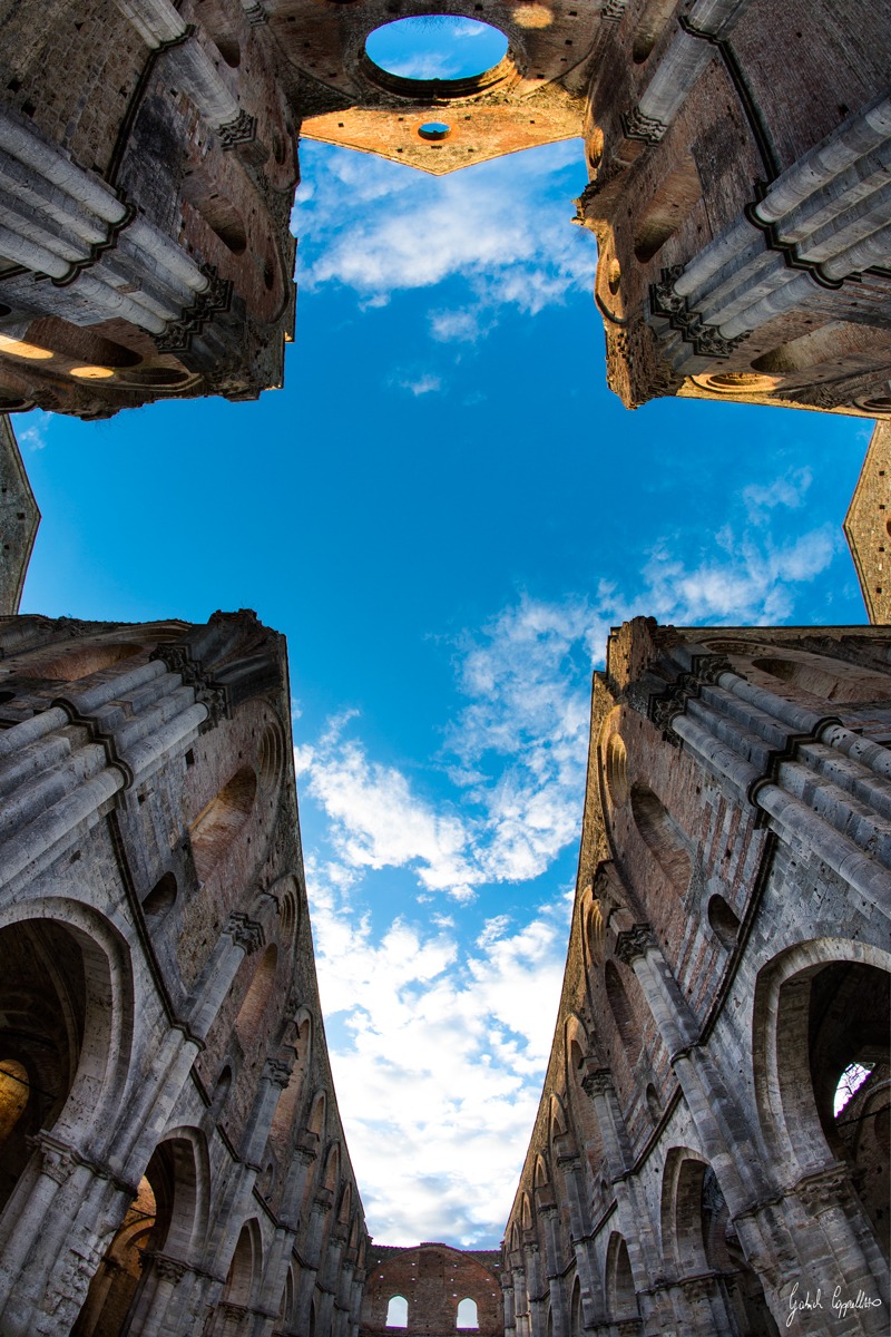 The cross of the sky