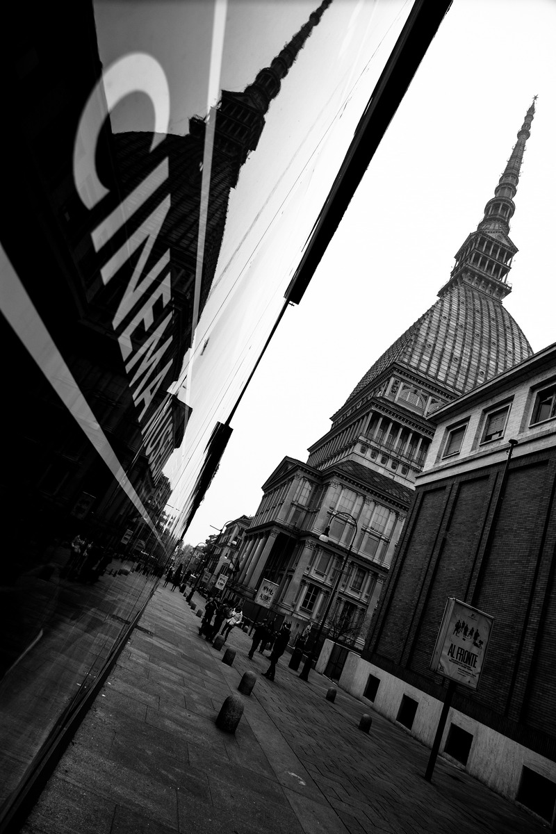 Turin: poster b / w.