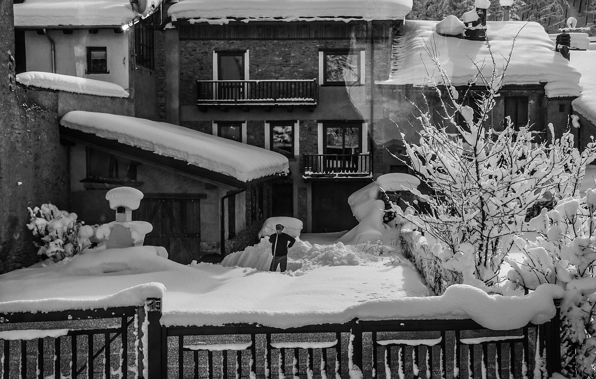 Che fatica spalare....