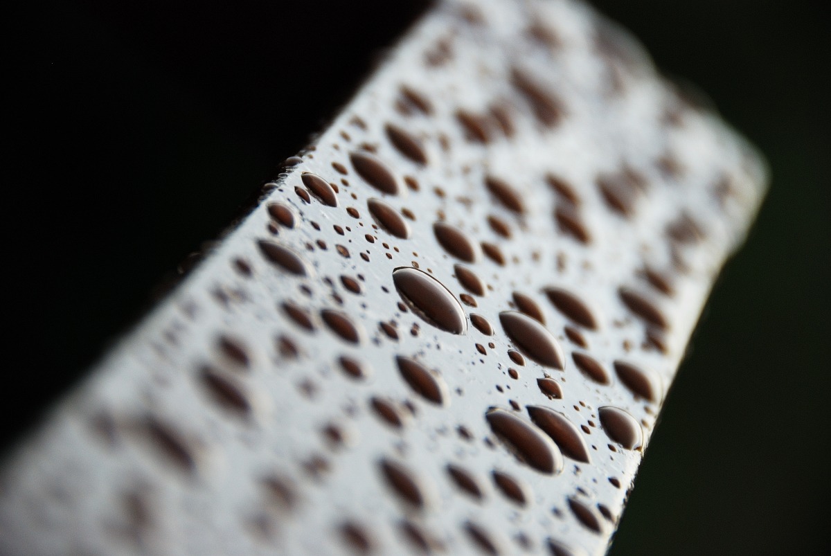 Gocce sulla ringhiera