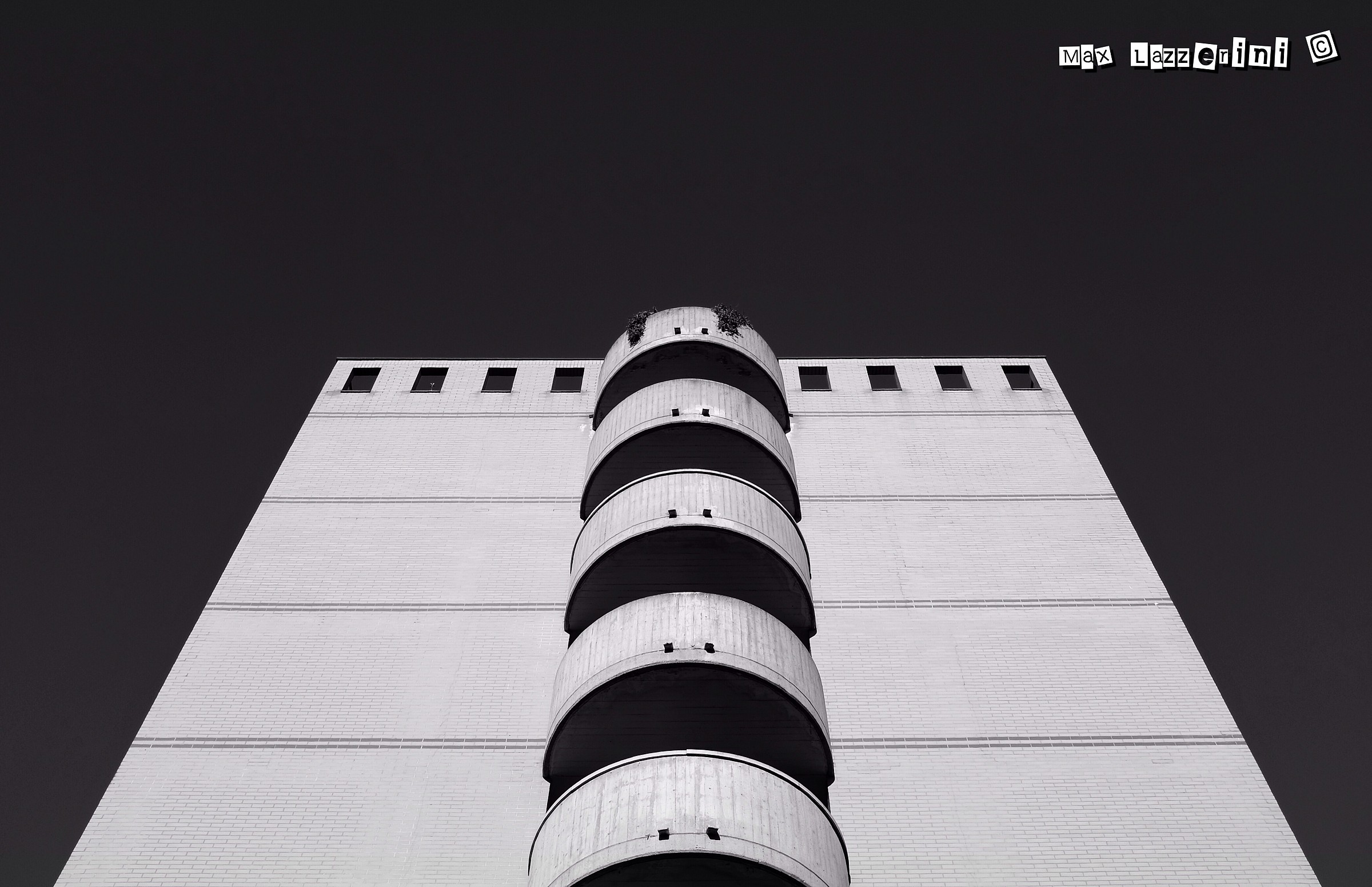 Architecture varies without restraint