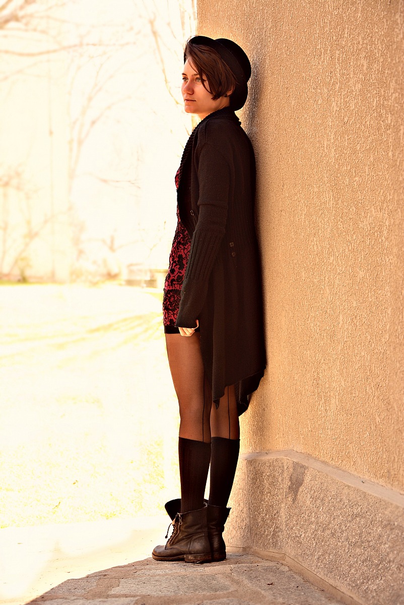 Between light and shadow