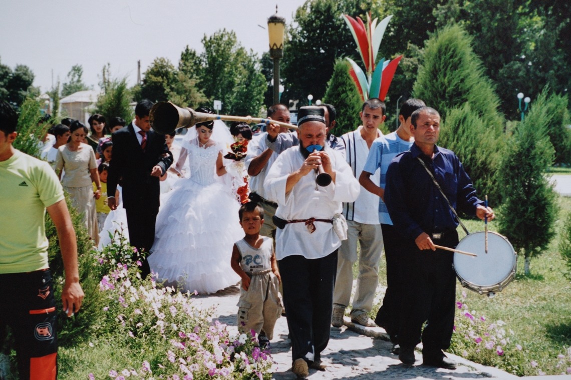 corteo nuziale in Uzbekistan