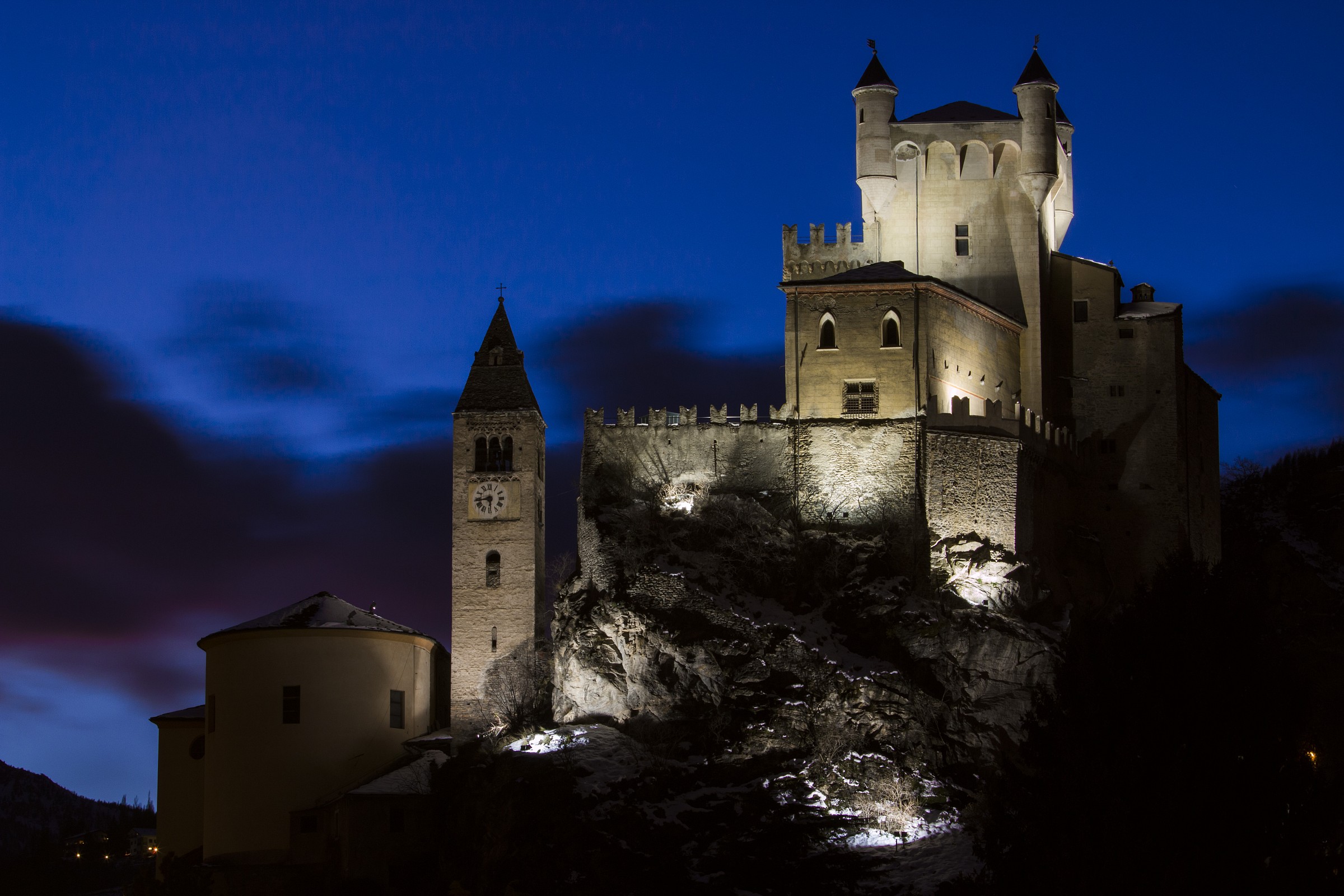 blue hour at Chateau Saint Pierre