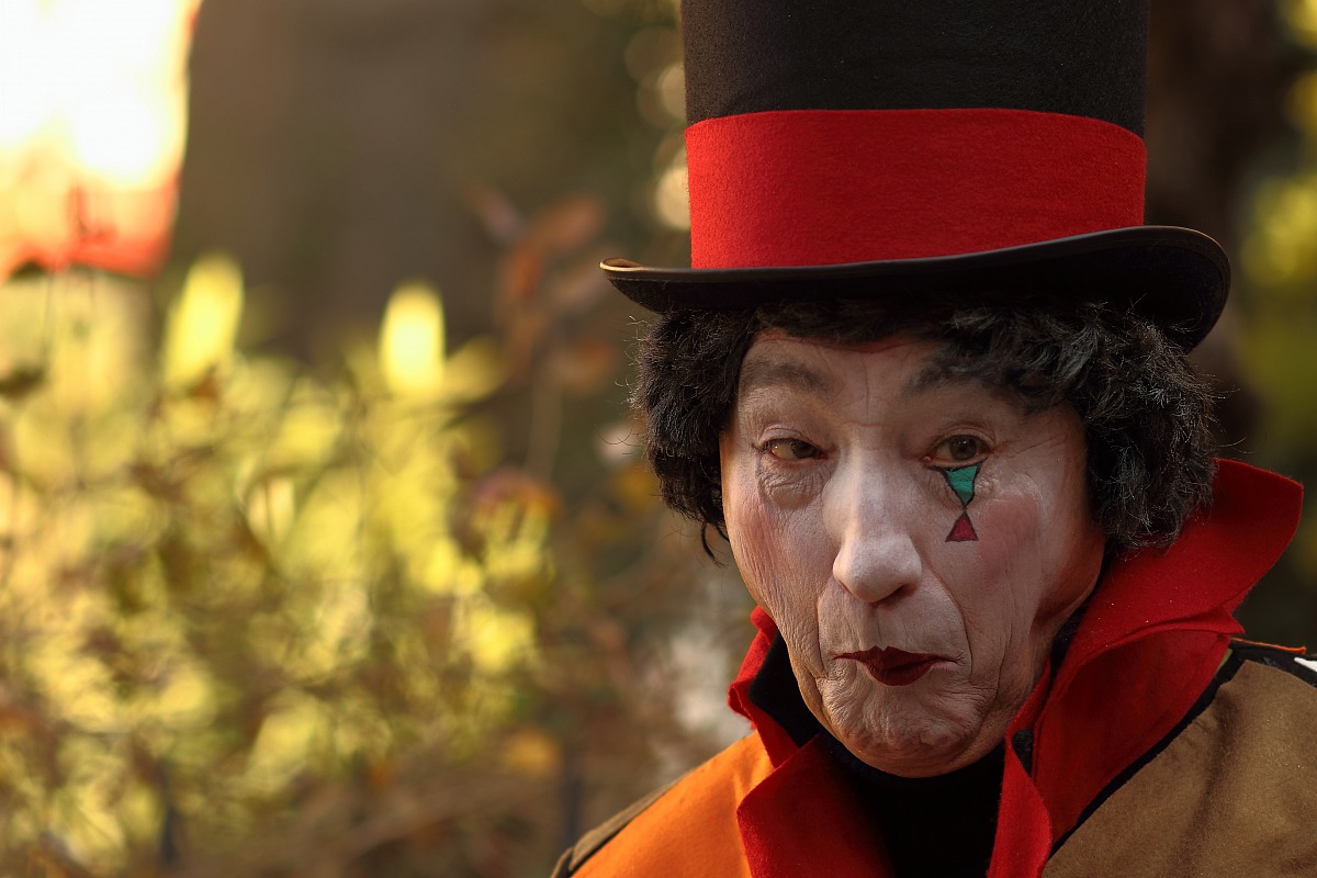 Con quella faccia un po' cosi'....