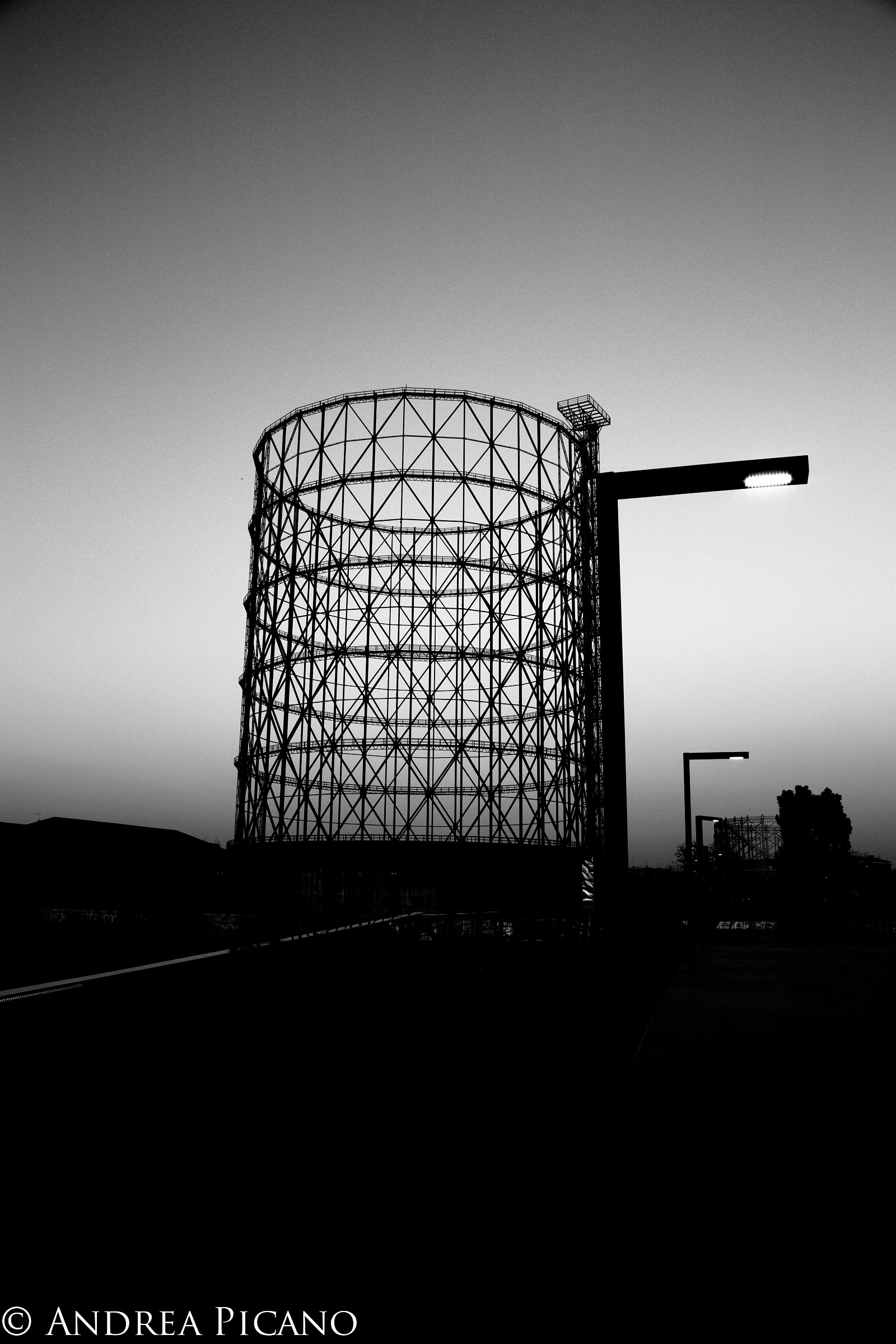 gazometro b/n