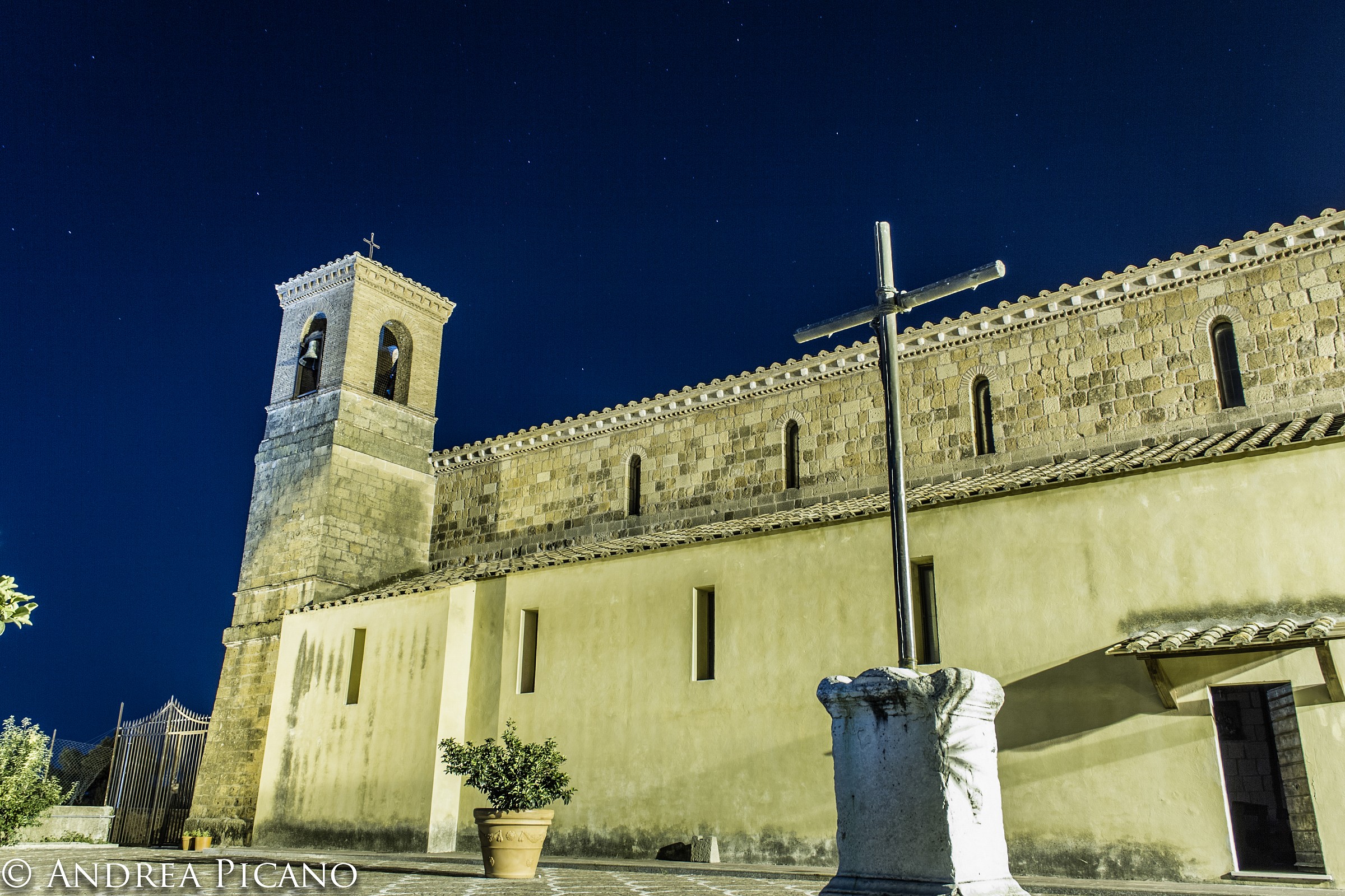 esterno chiesa ardea