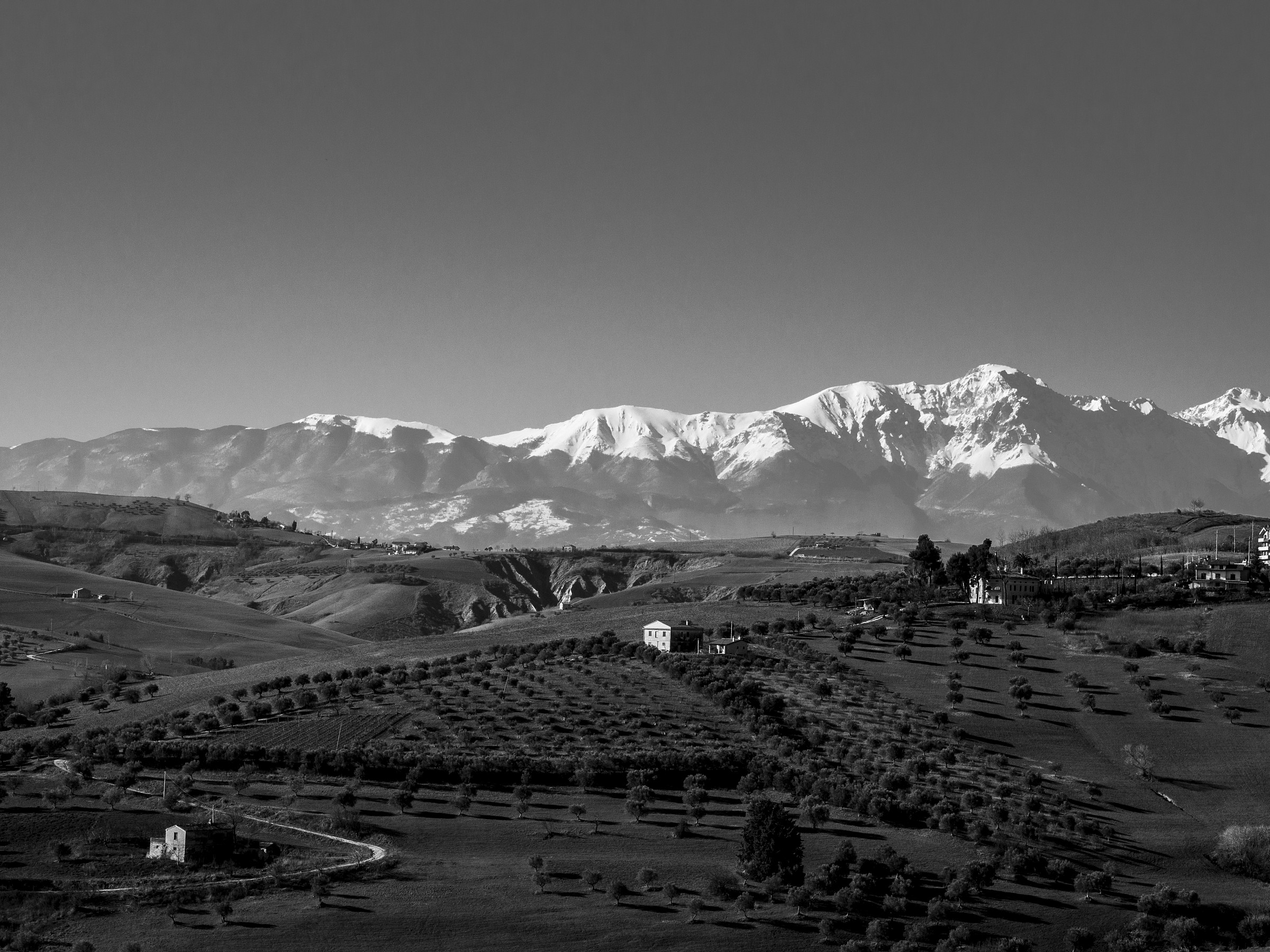 Gran Sasso d'Italia visto da Casoli di Atri (te)