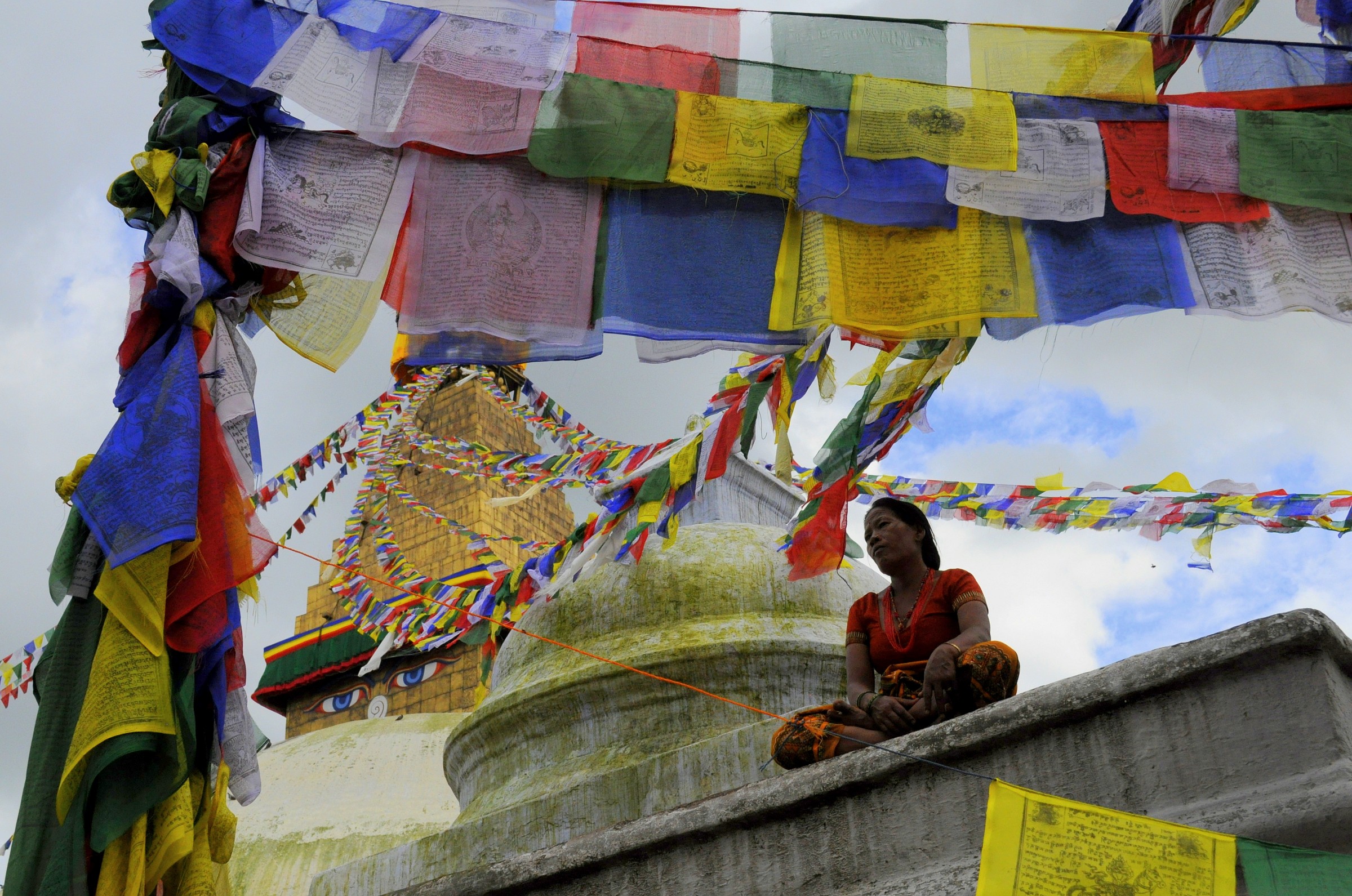 sotto gli occhi del Budda