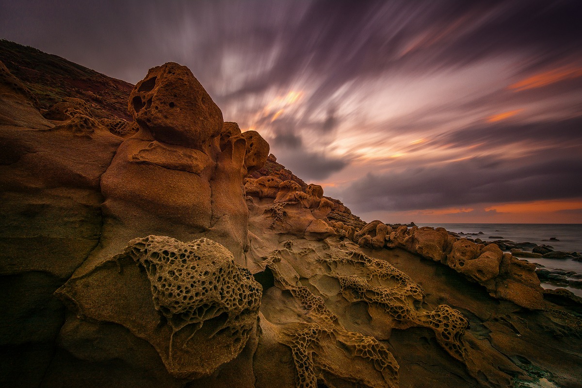 Alien rocks to Marina