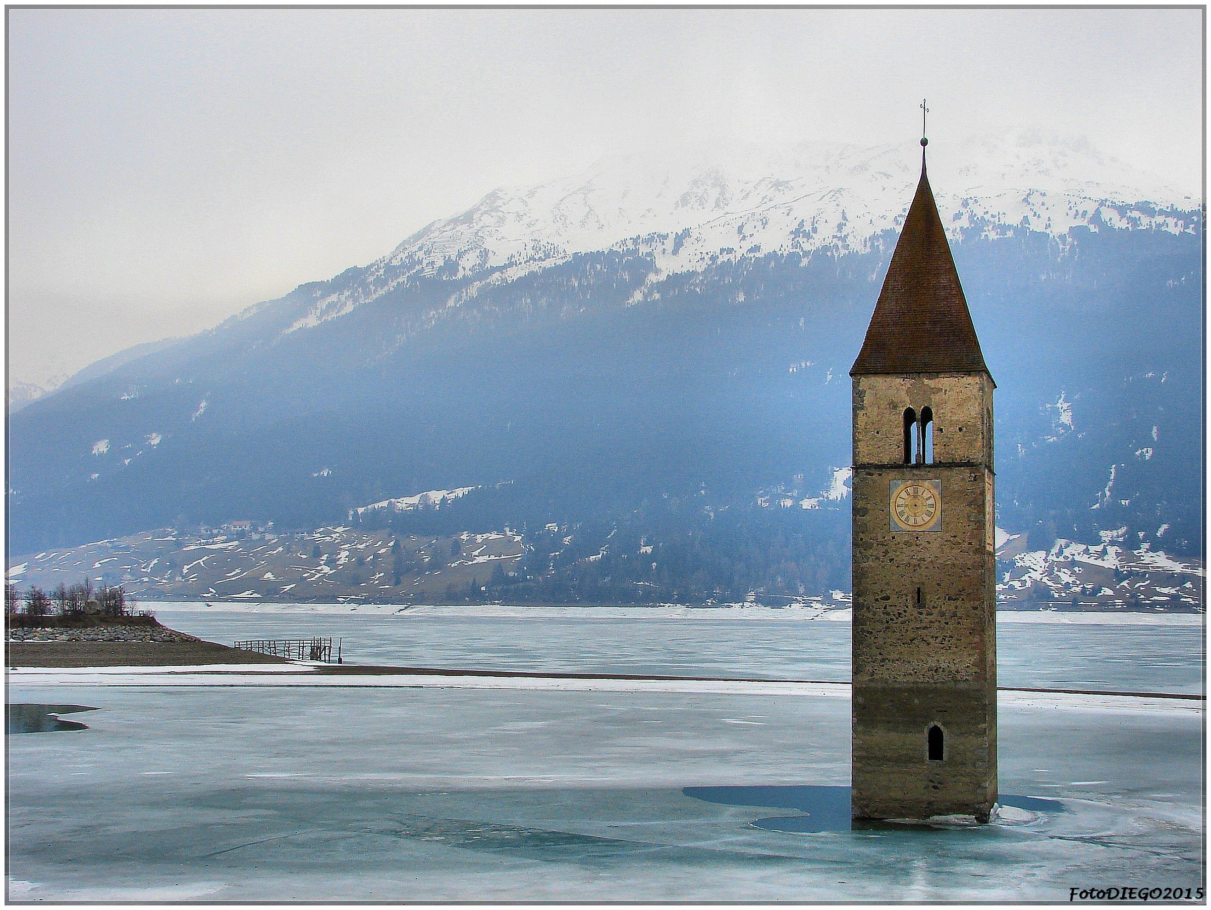 Il campanile sott'acqua. L'antica Curon Venosta