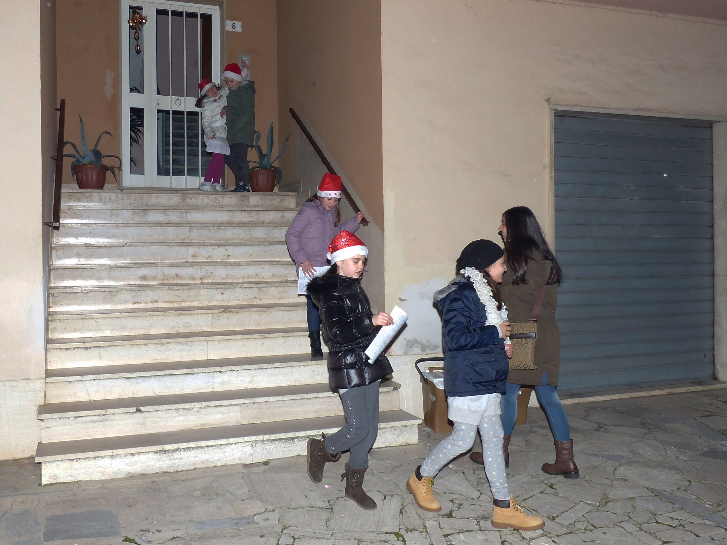 Suonata ai citofoni 1