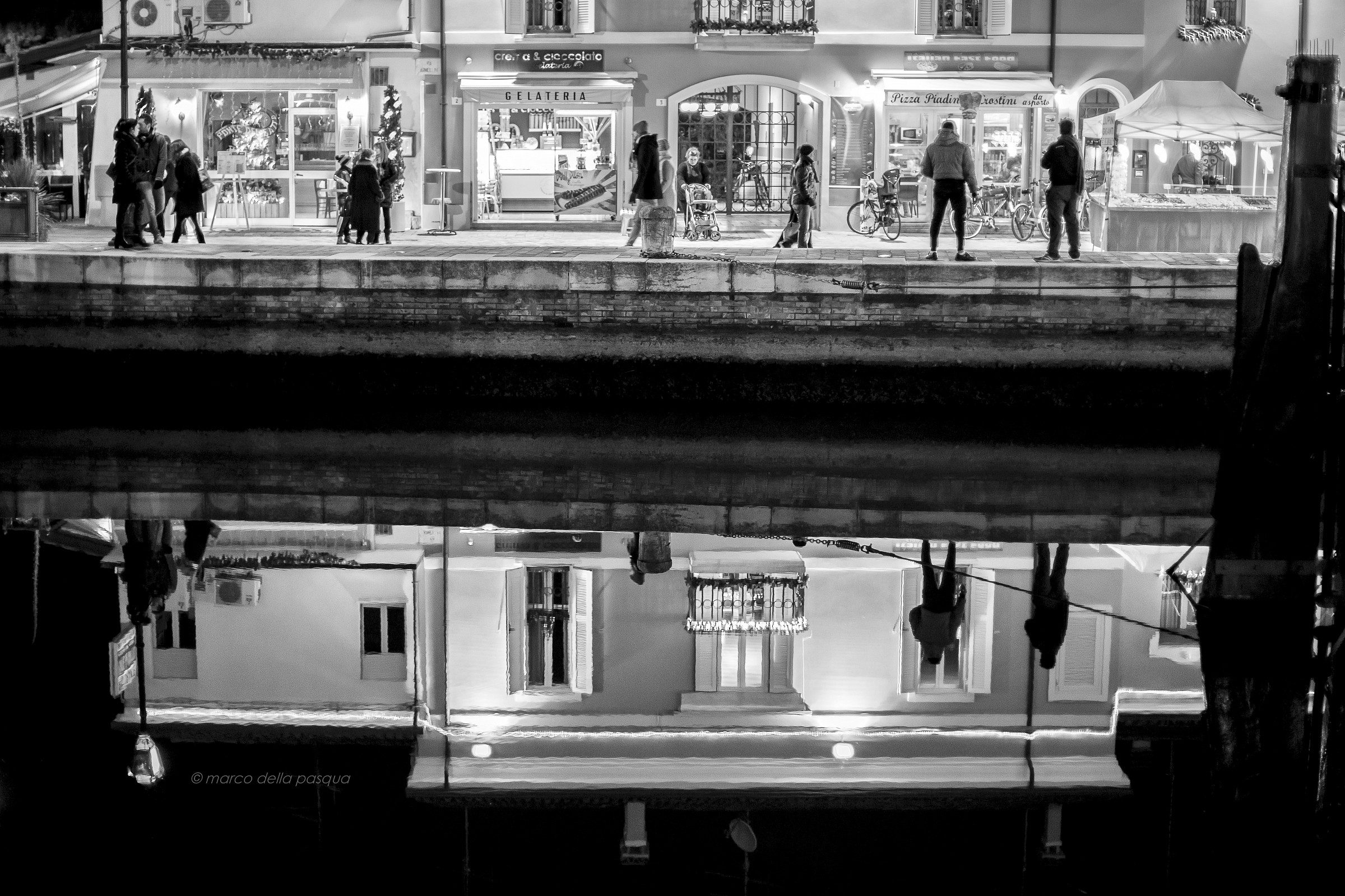 Night on portocanale