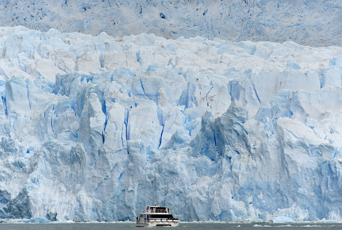 Front of the glacier Spegazzini
