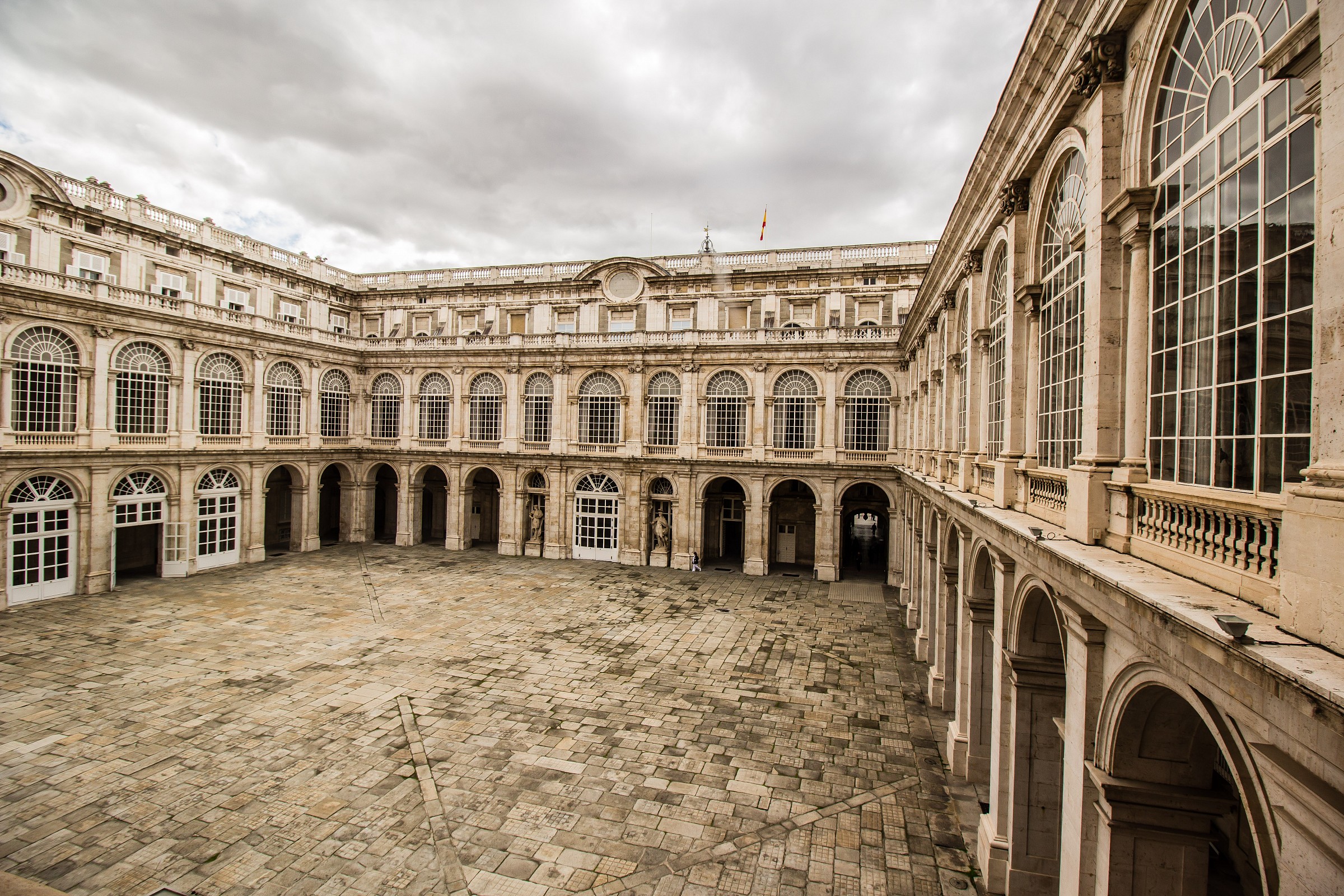 Palazzo Reale Piazza Interna