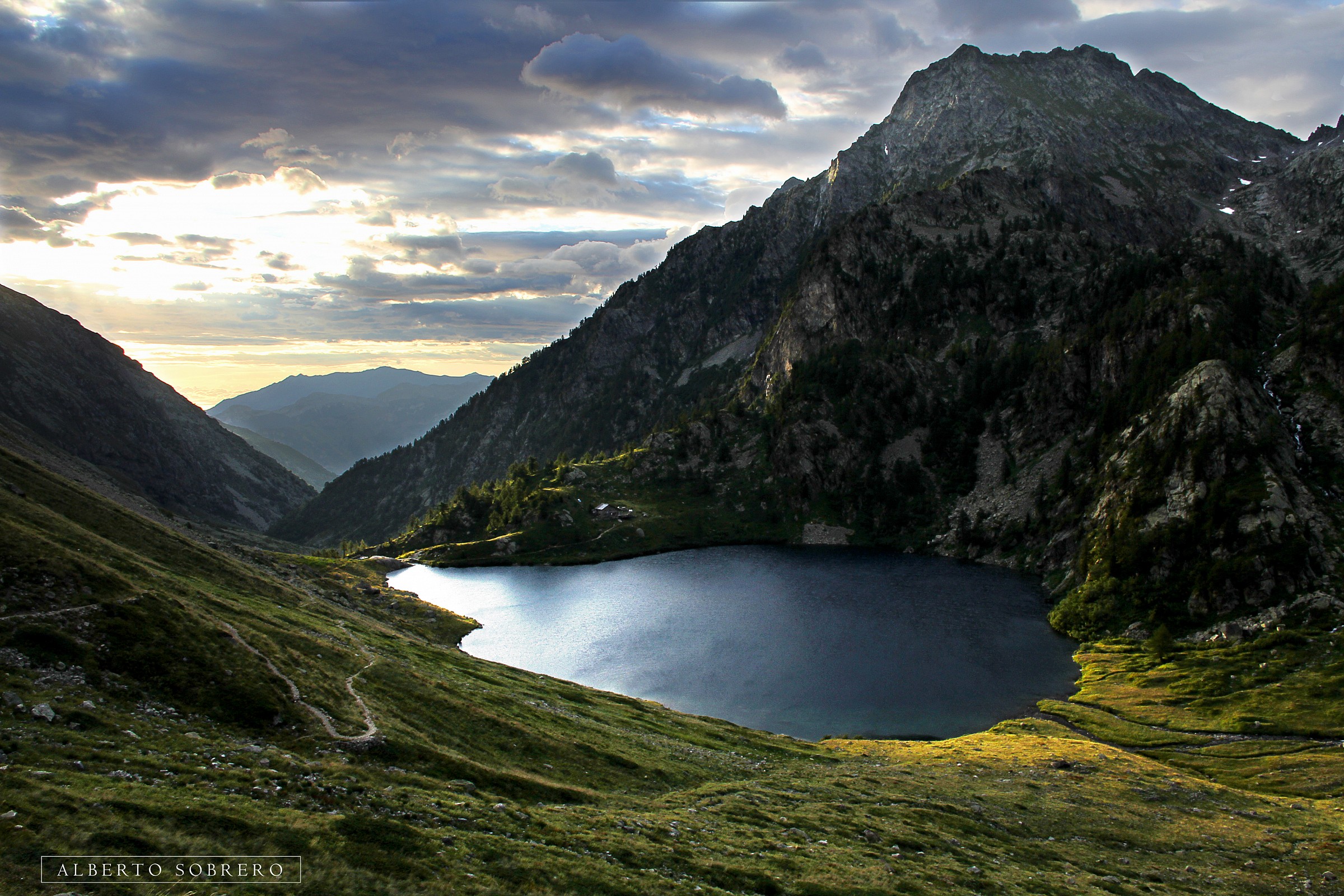 Morning above the Rifugio Livio Bianco