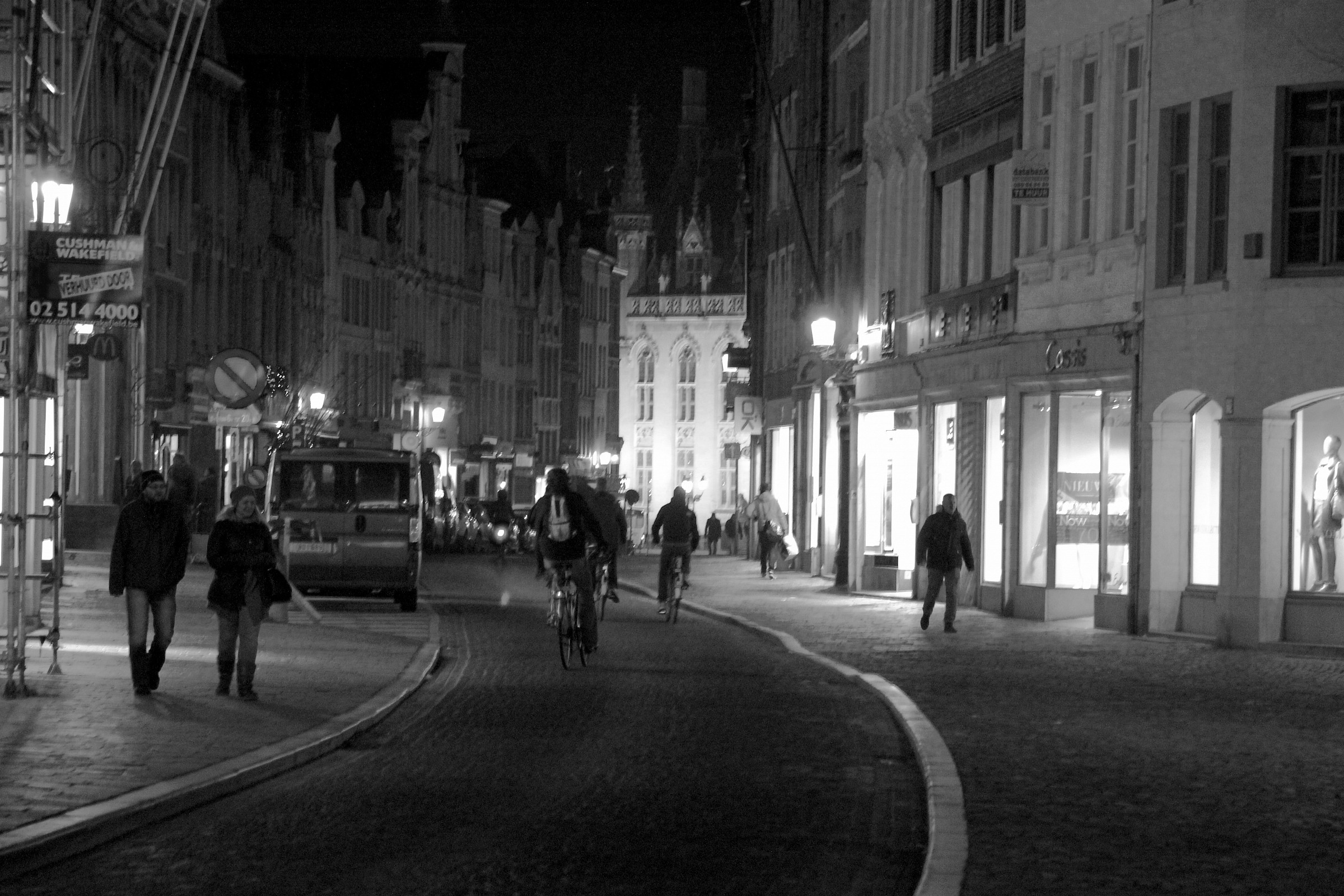 Passeggio notturno brugge