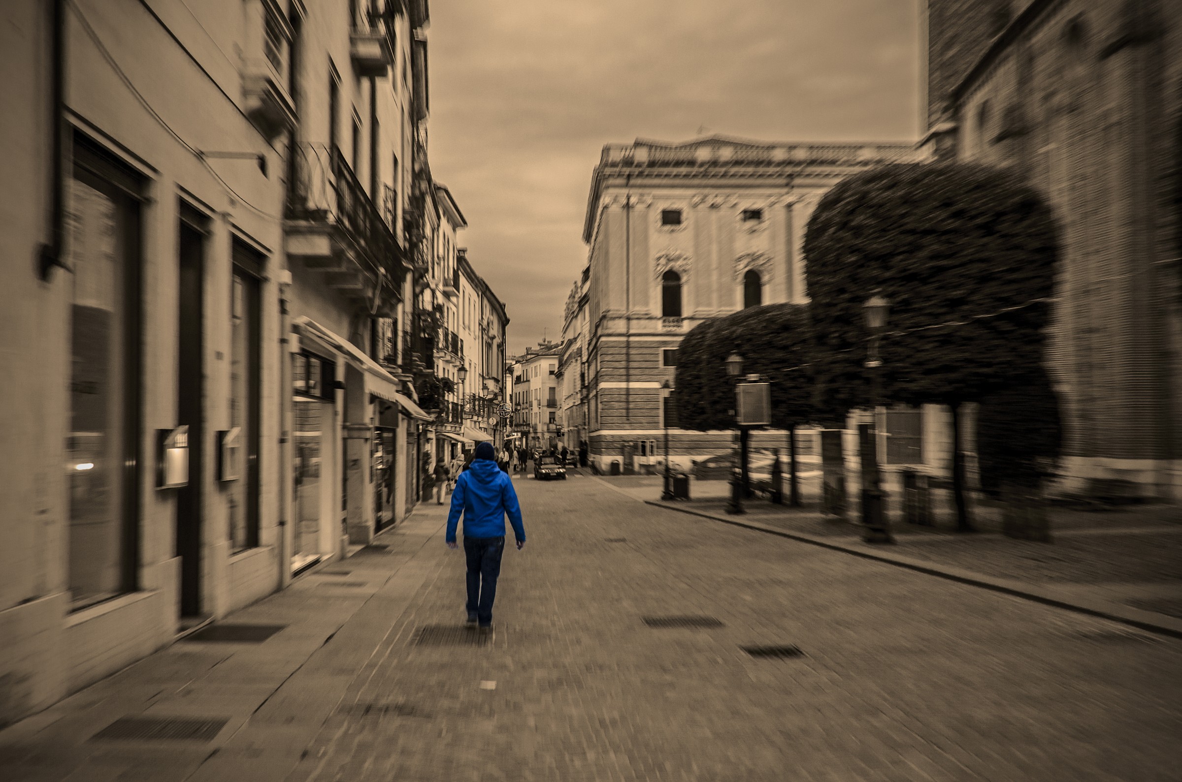 Tuffo in corso Fogazzaro