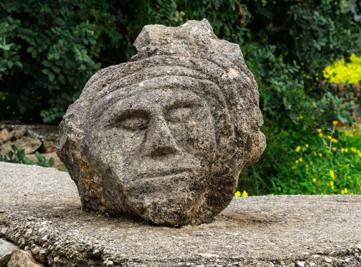 Sculpture of Bentivegna