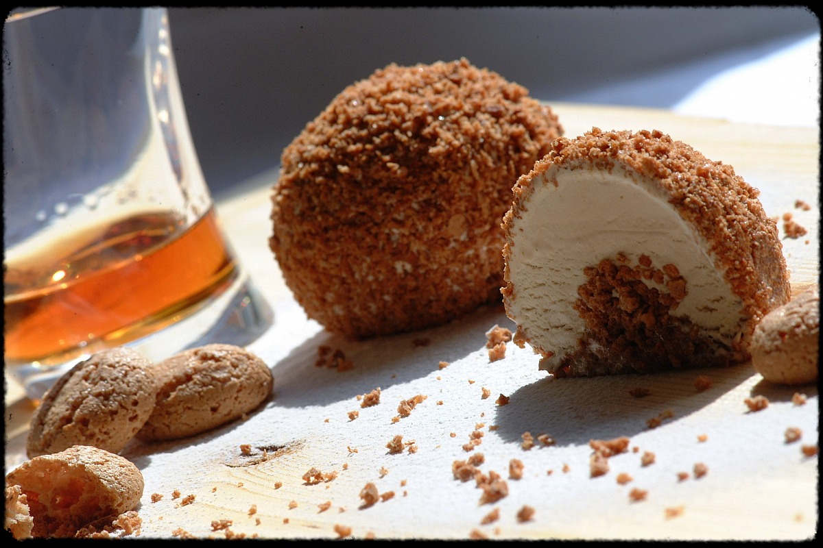 tartufo all'amaretto