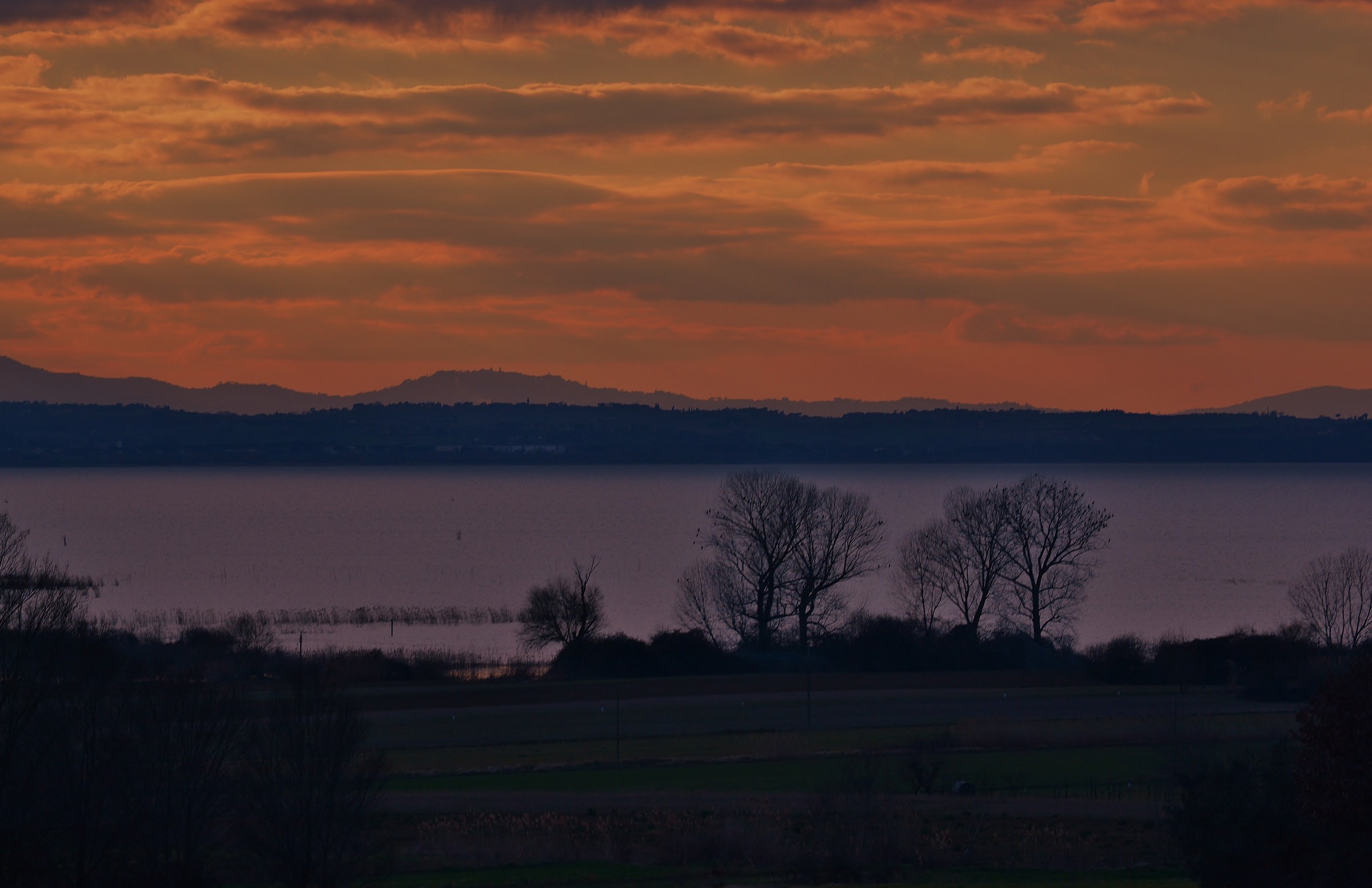 Sunset on the island Polvese