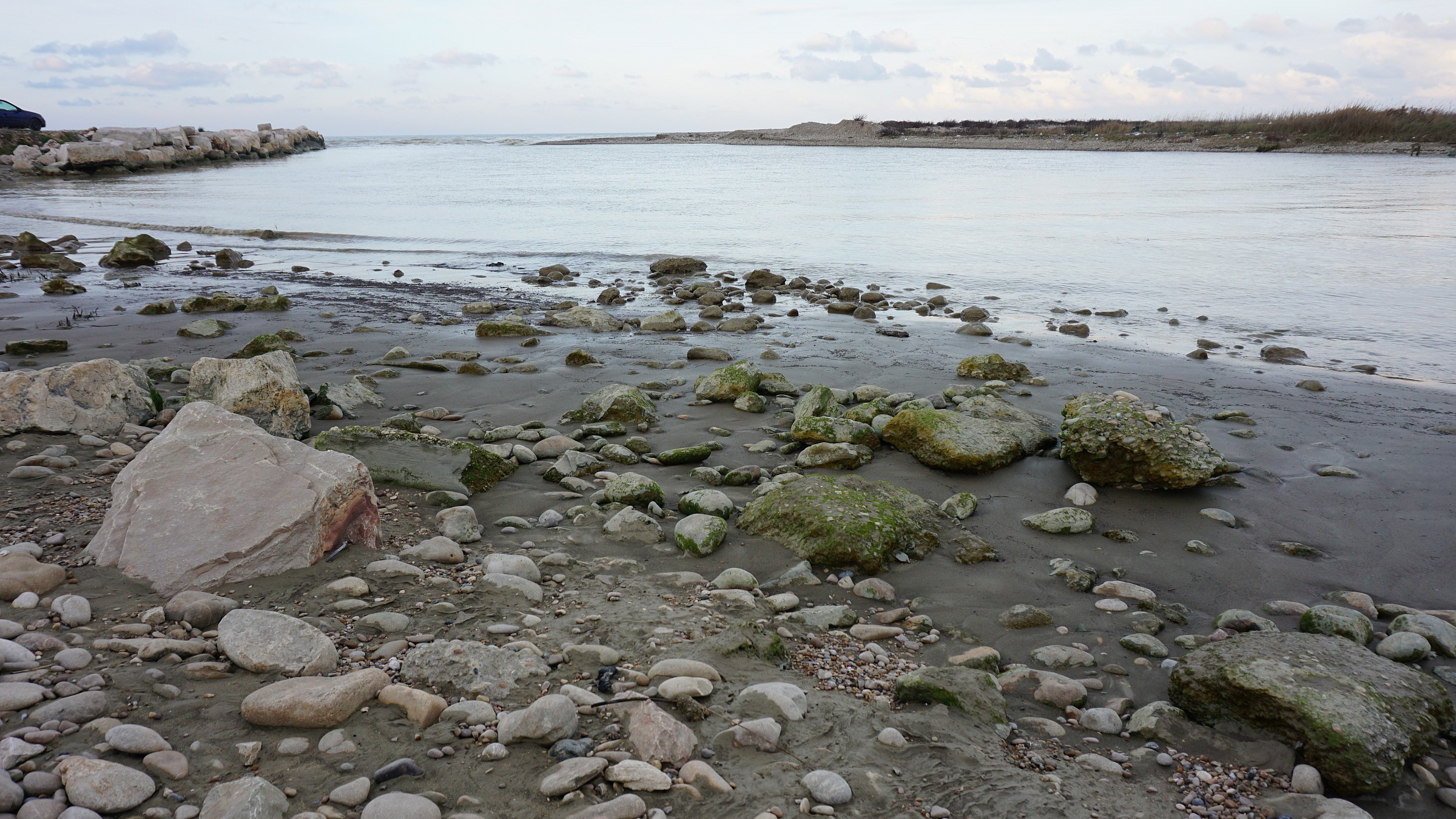 The meeting: river - sea