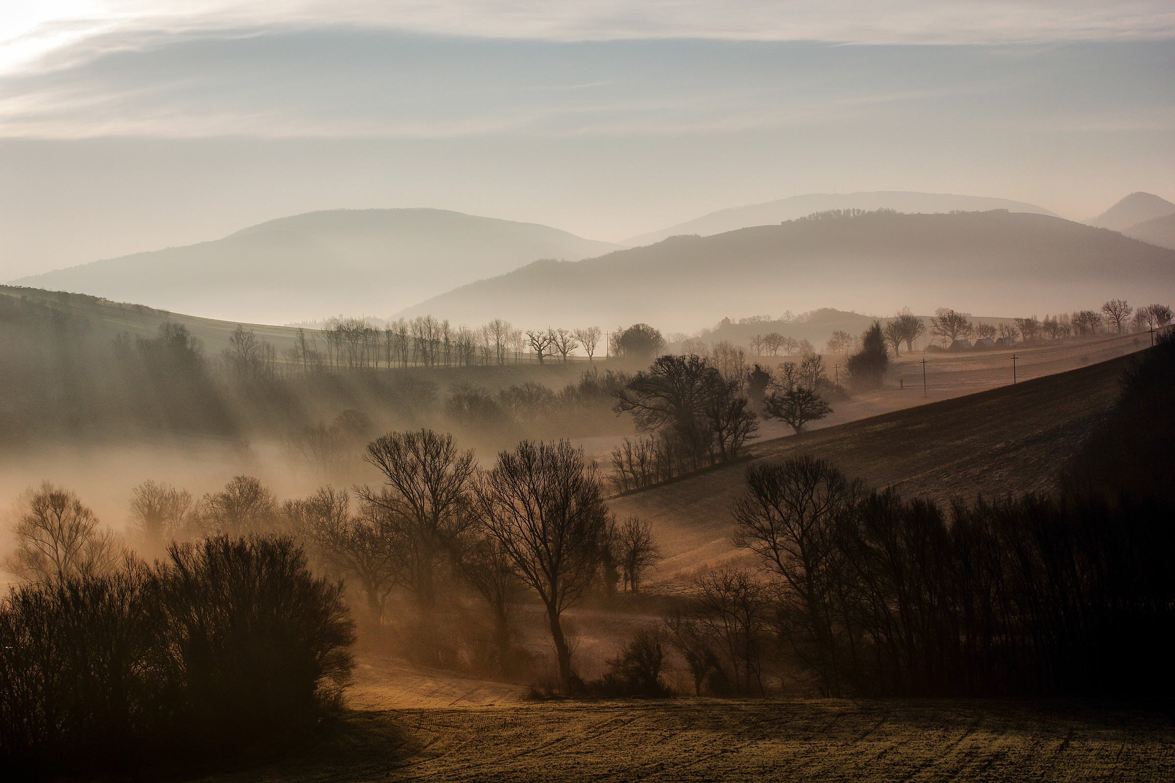 The fog to steep hills