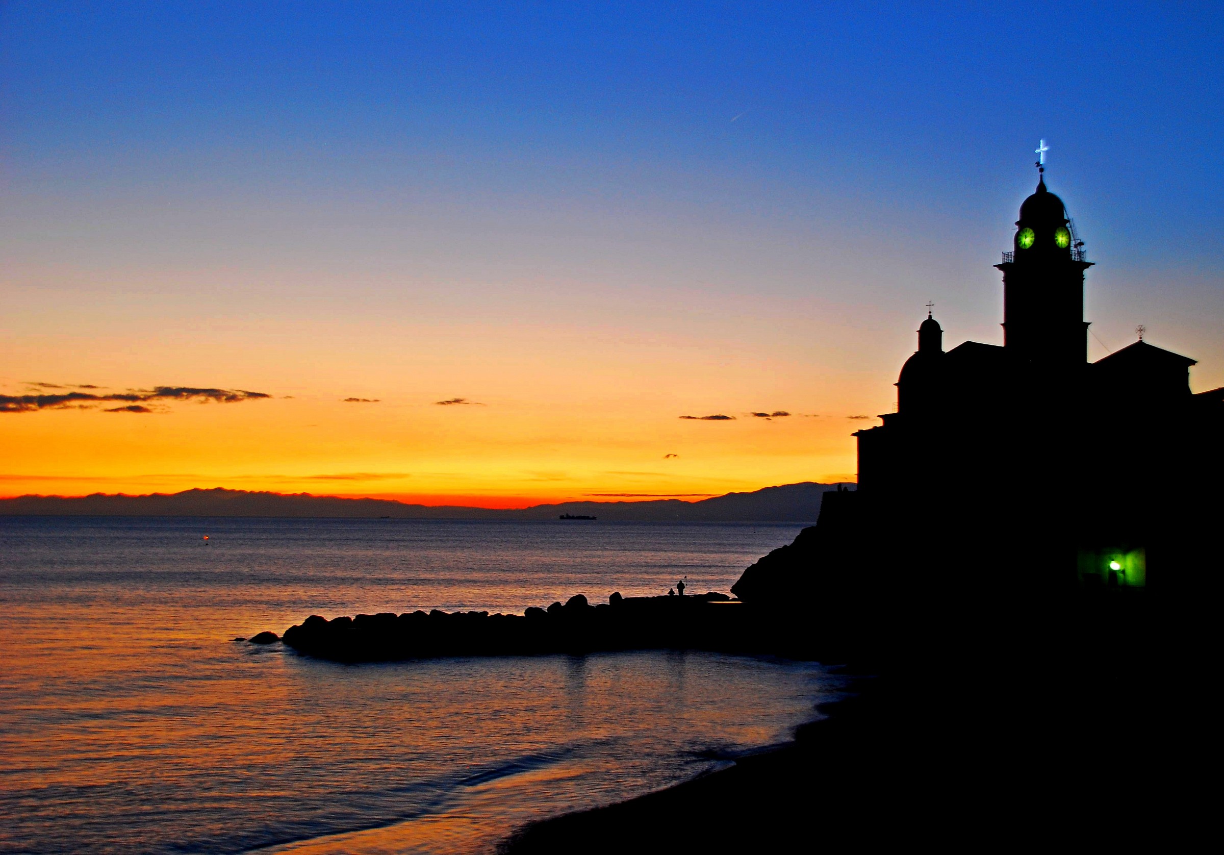 Silhouette al tramonto 1