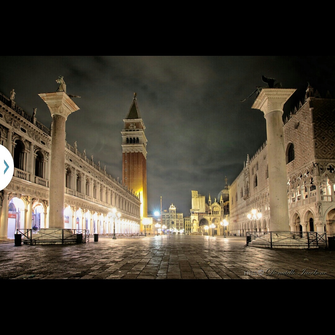 piazza S. Marco colonne di S. Marco e S. Todaro