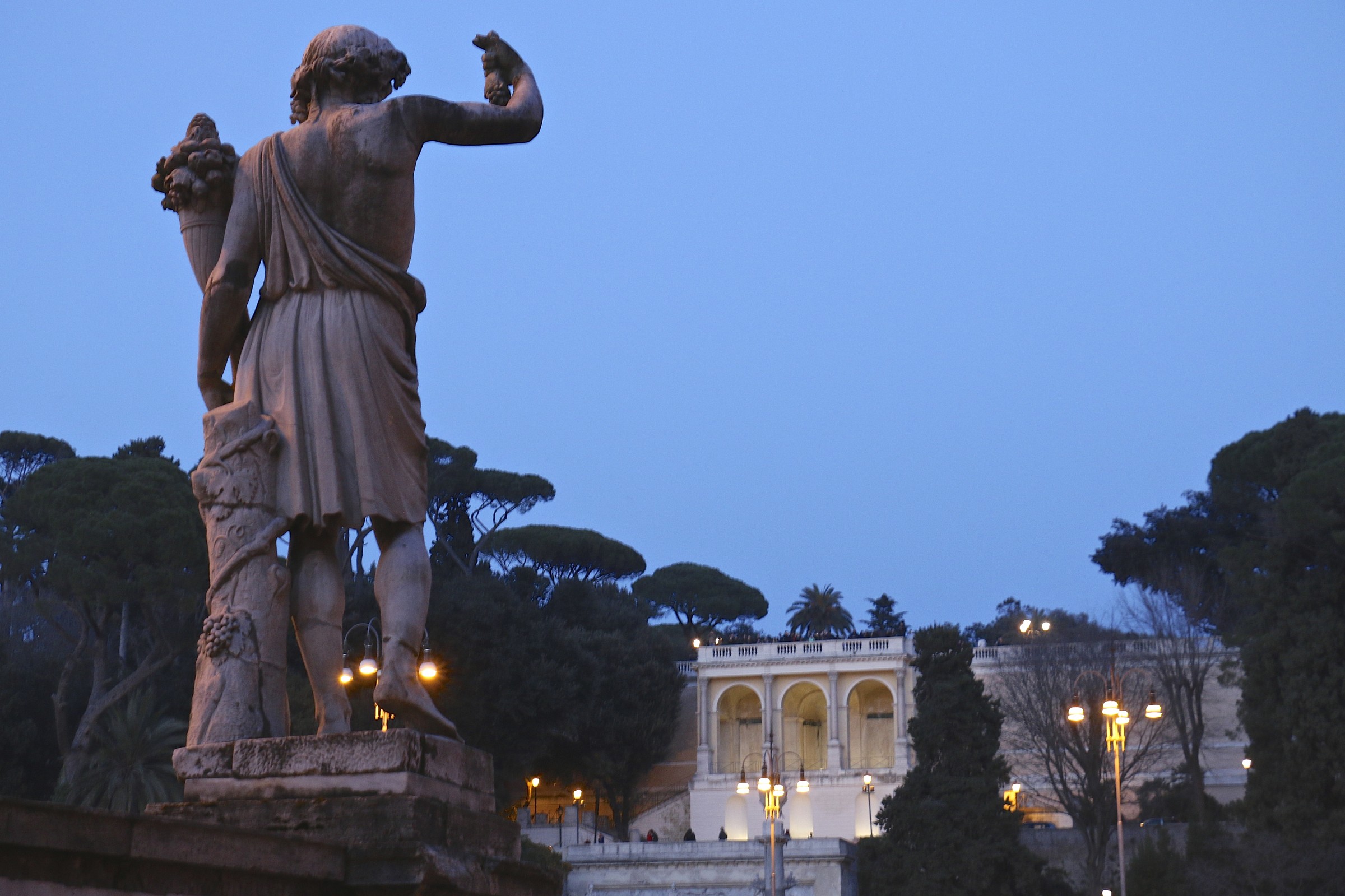 ...osservando il Pincio